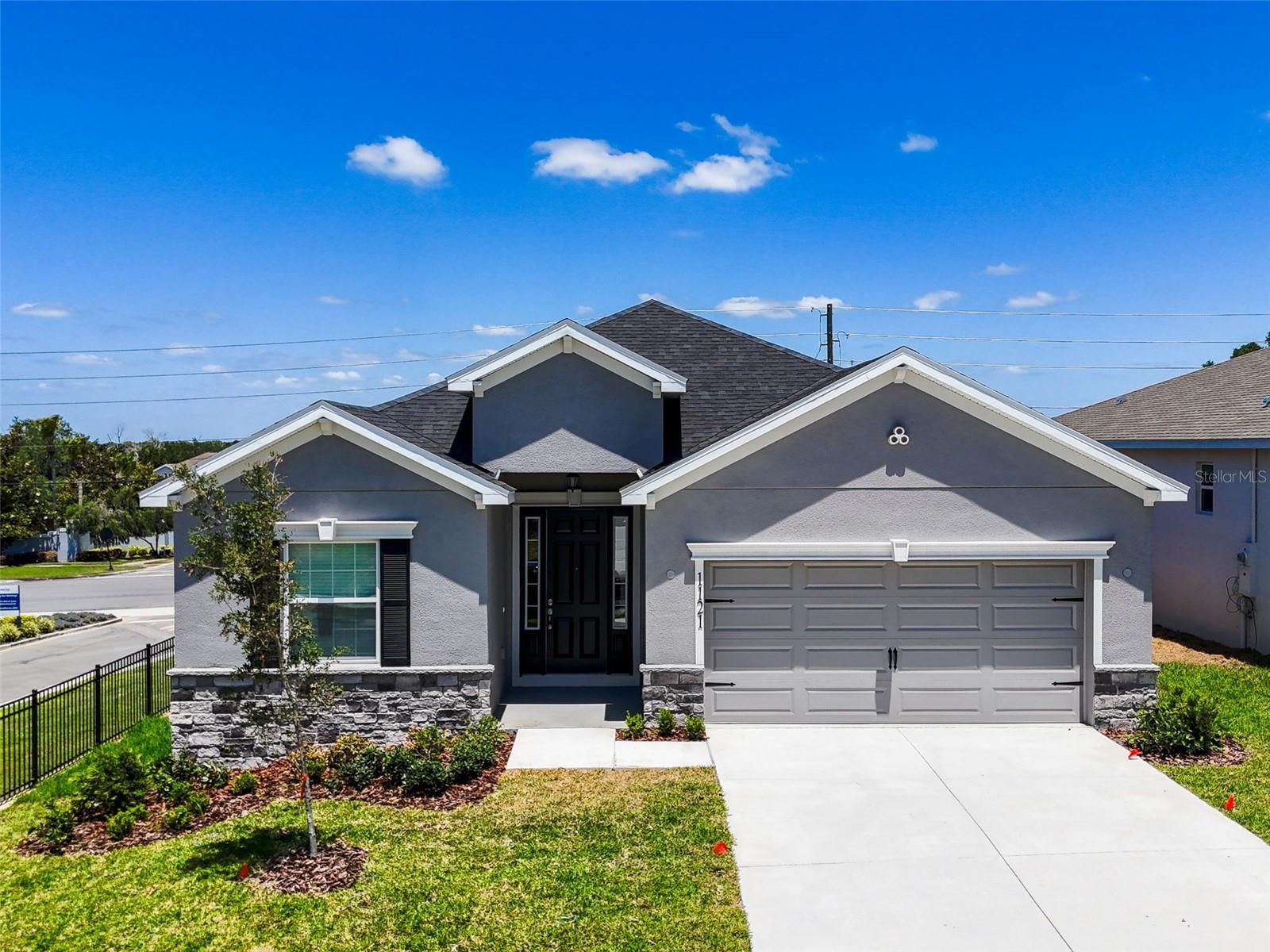1121 MOUNTAIN FLOWER LN, DAVENPORT, FL, 33837