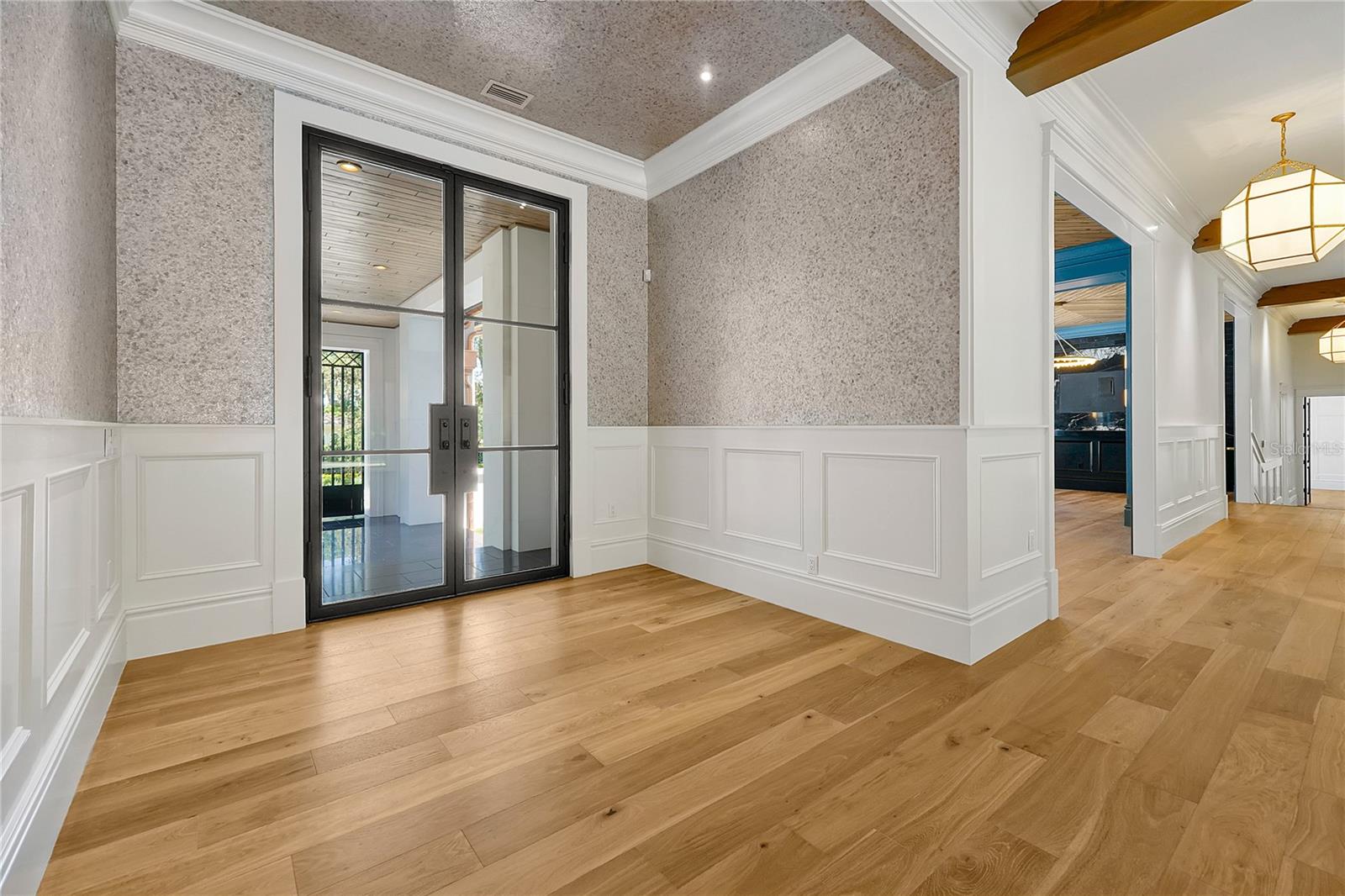 O6304800 Property Photo