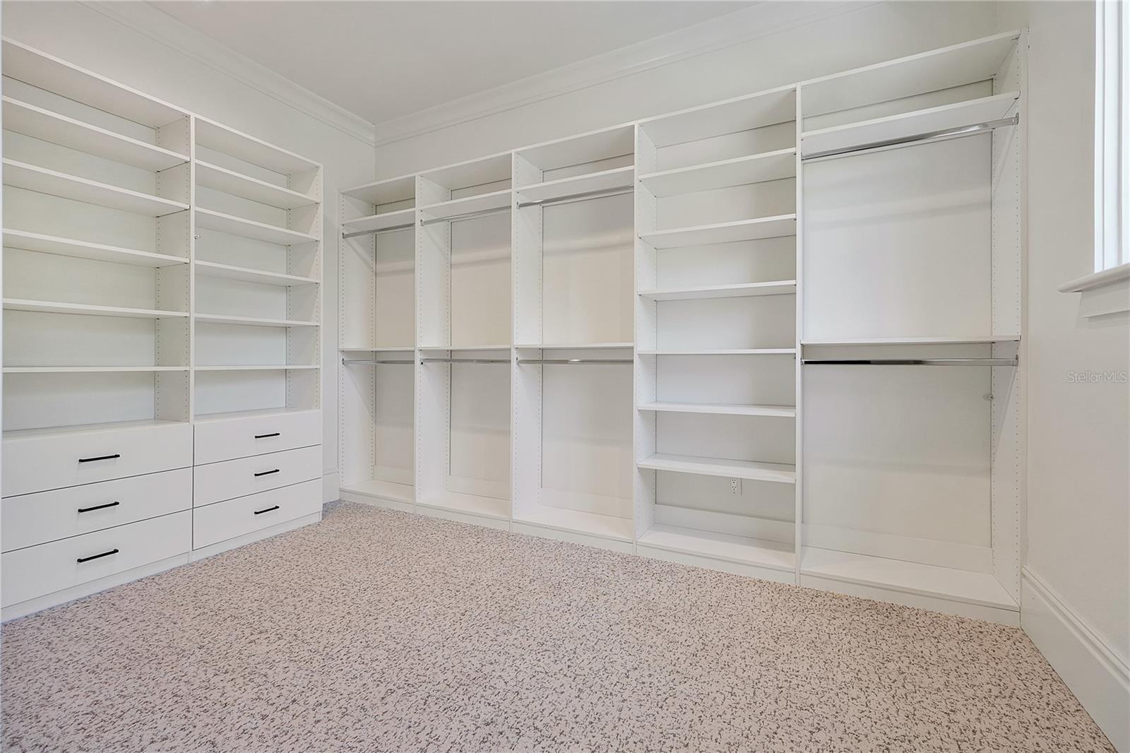 O6304800 Property Photo