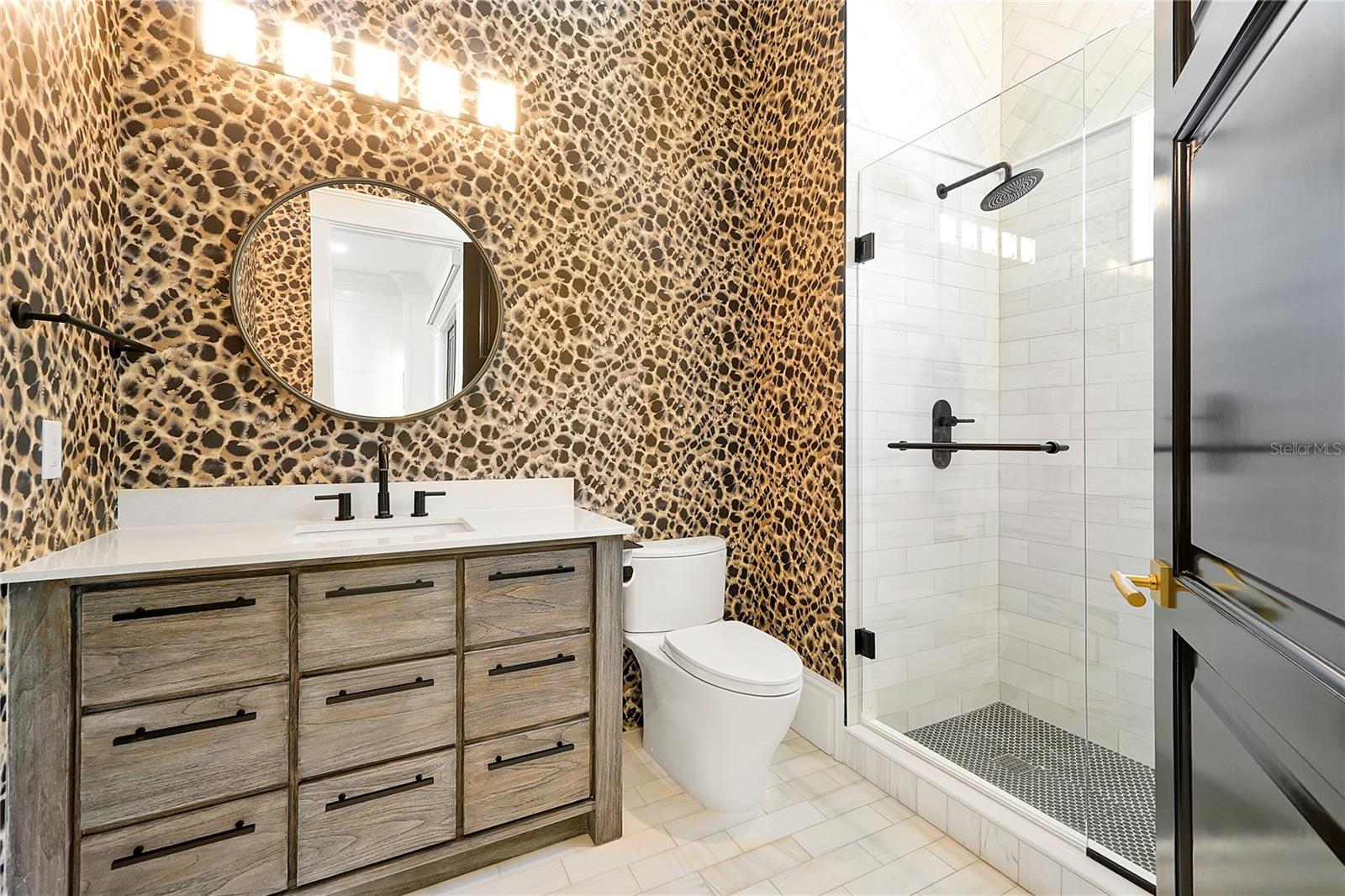 O6304800 Property Photo