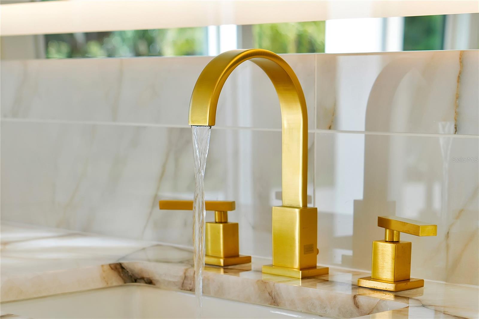 O6304800 Property Photo