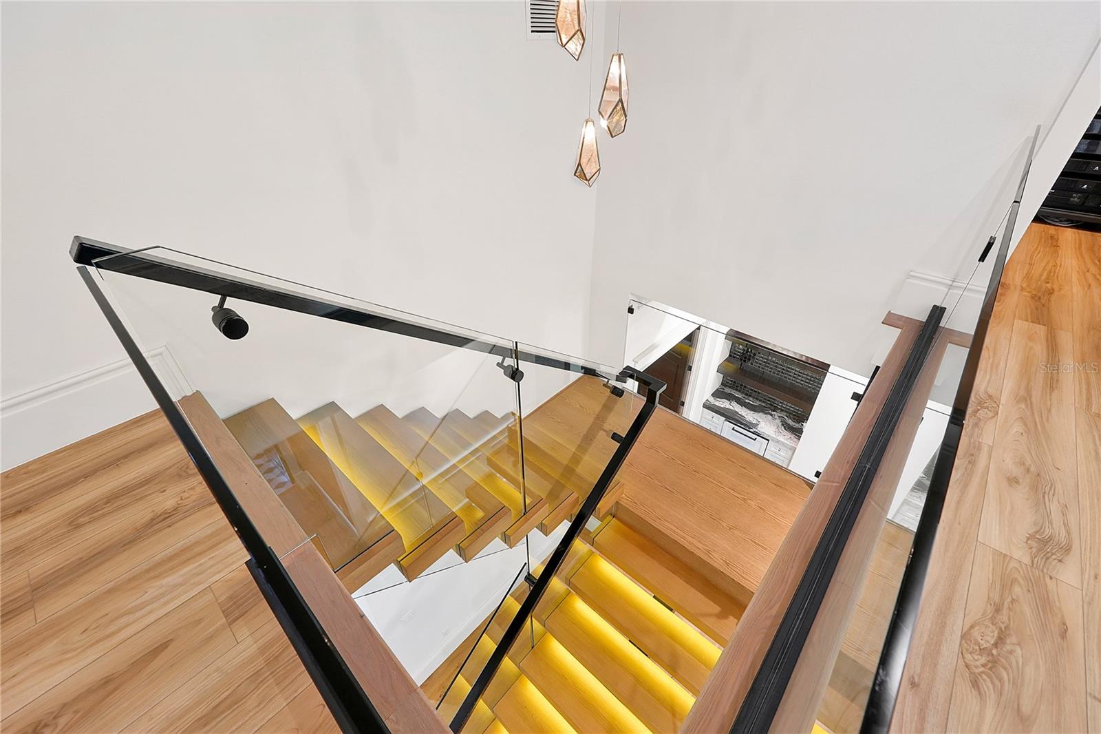 O6304800 Property Photo