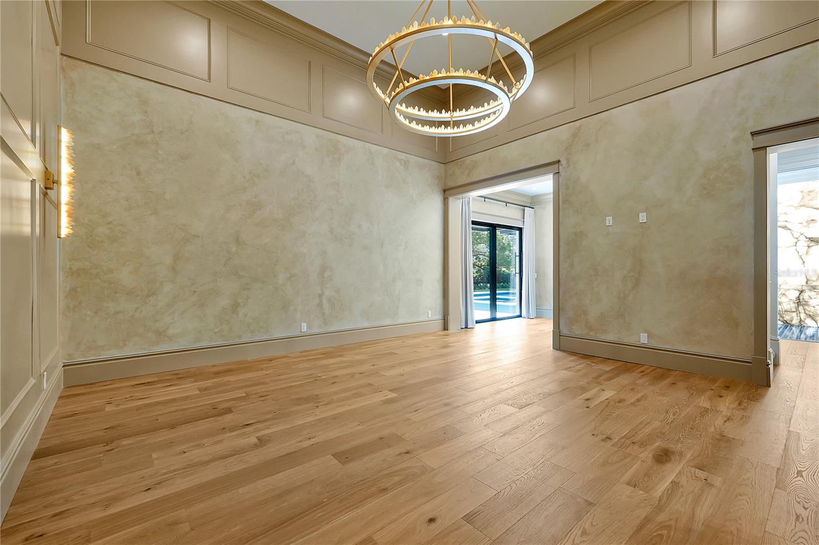 O6304800 Property Photo