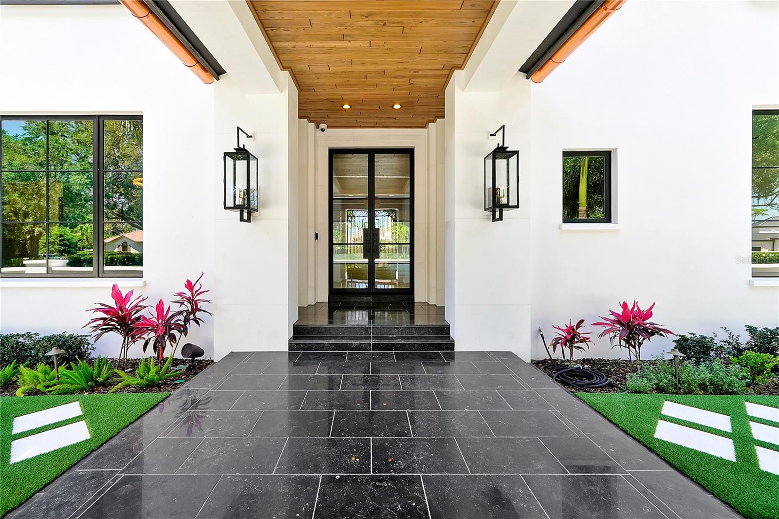 O6304800 Property Photo