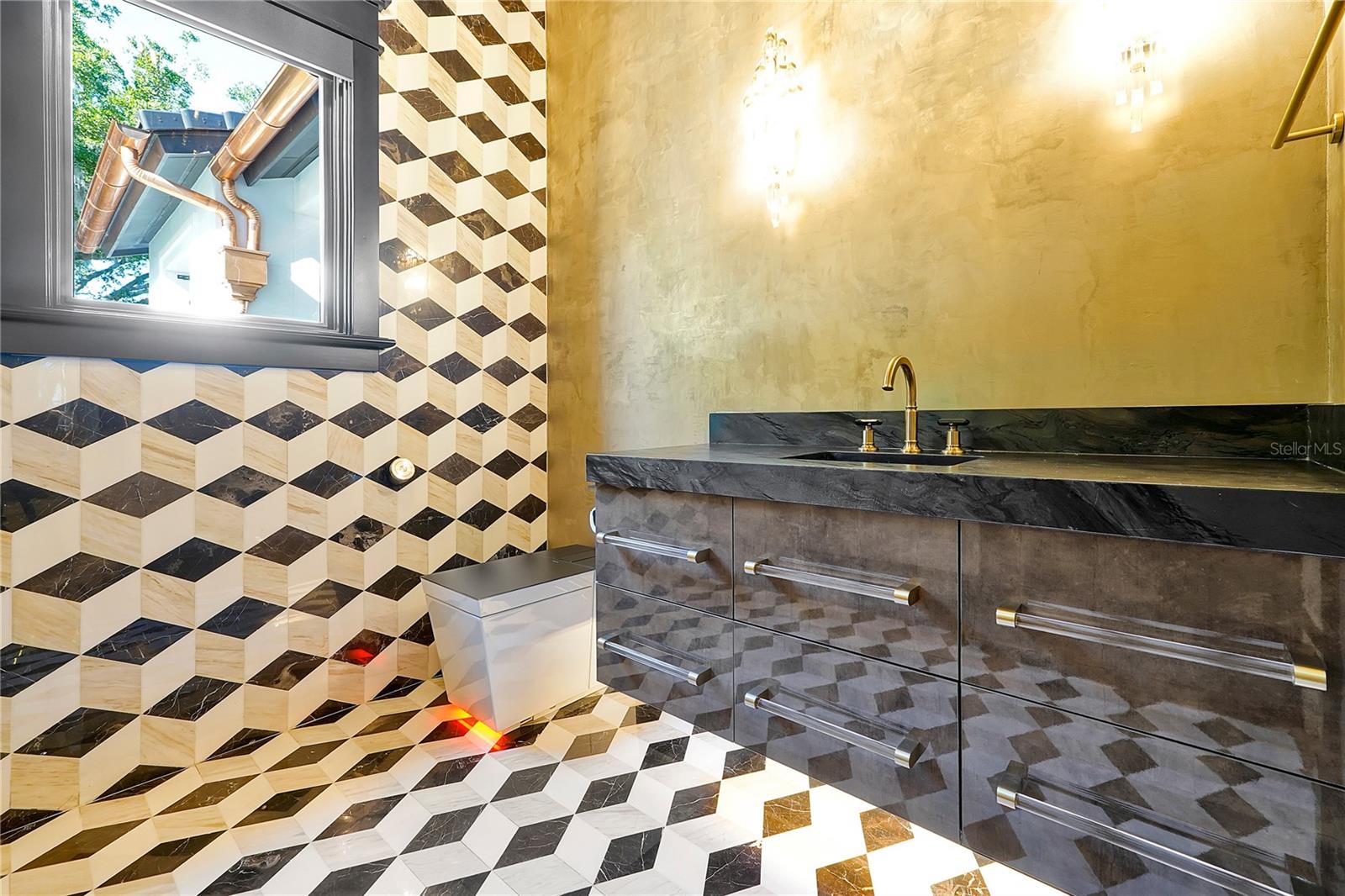 O6304800 Property Photo