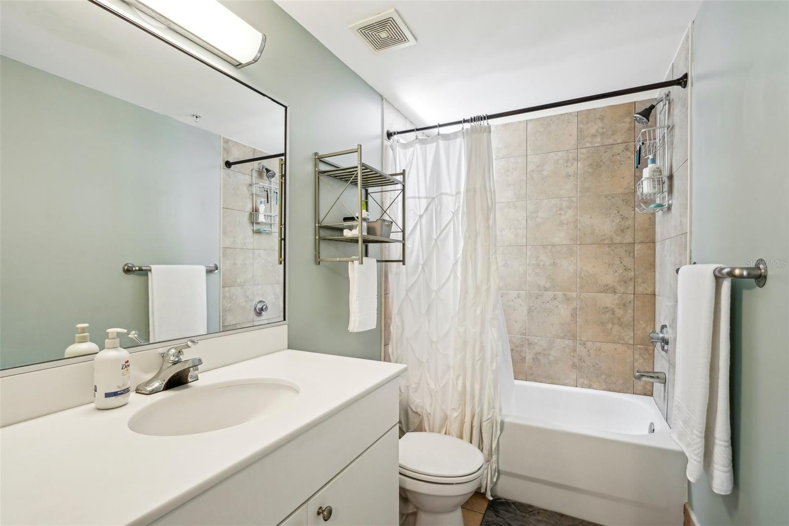 2515 SW 35TH PL #211, GAINESVILLE, FL, 32608