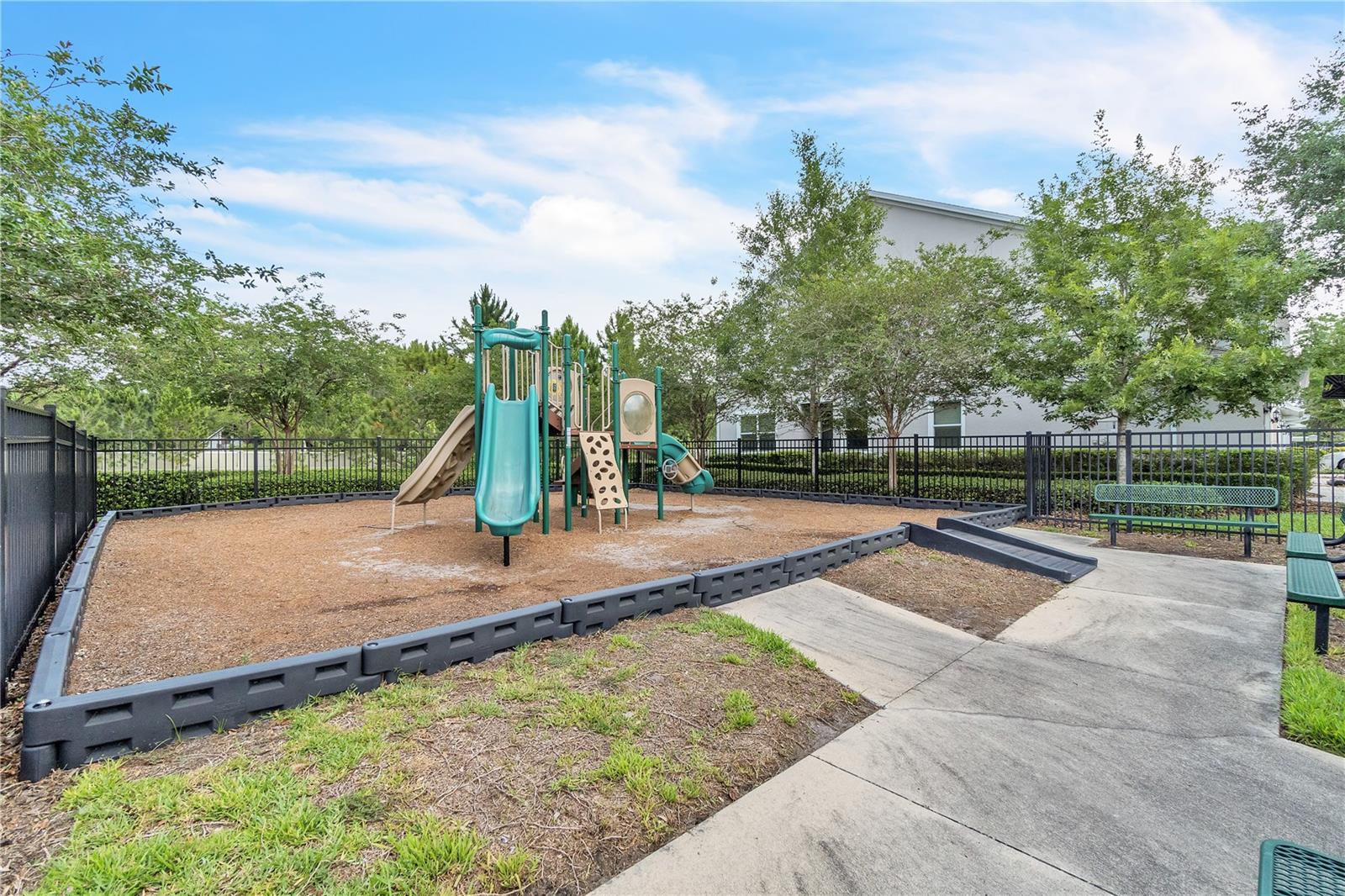 1262 E 10TH ST, APOPKA, FL, 32703