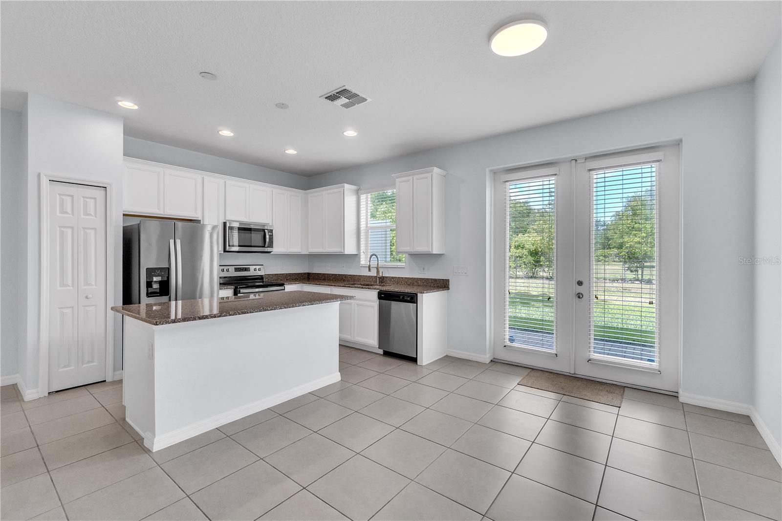 1262 E 10TH ST, APOPKA, FL, 32703
