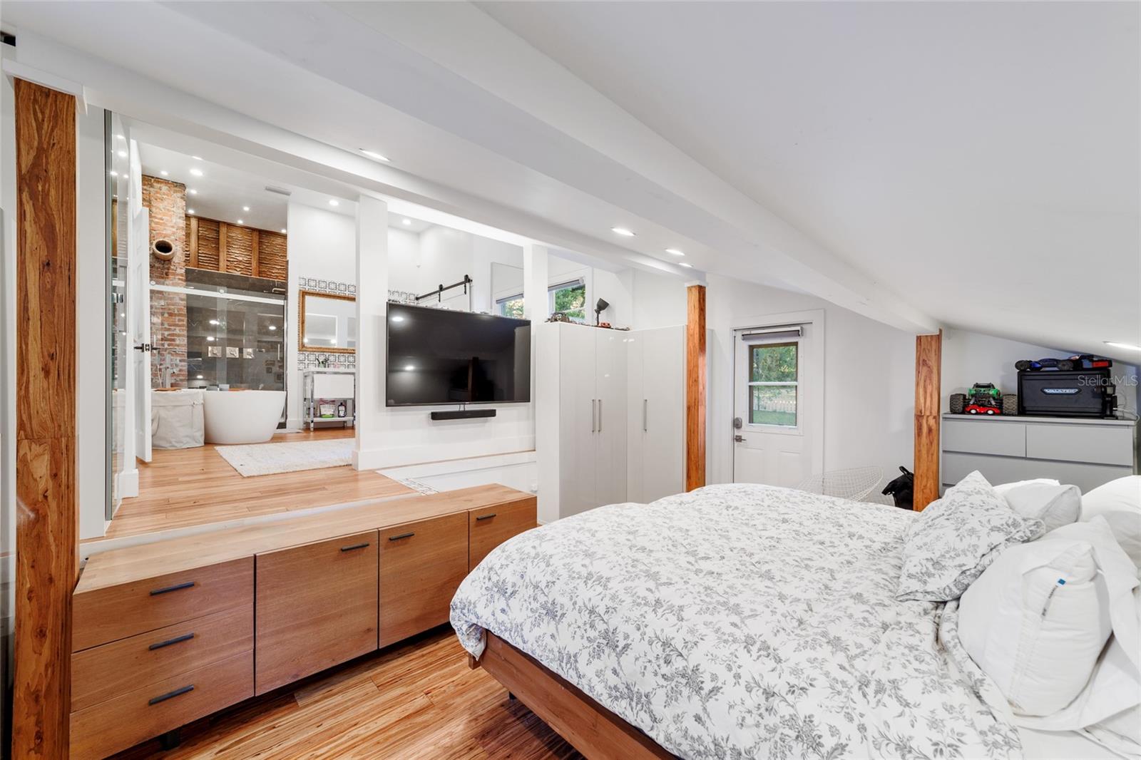 716 SE WENONA AVE, OCALA, FL, 34471