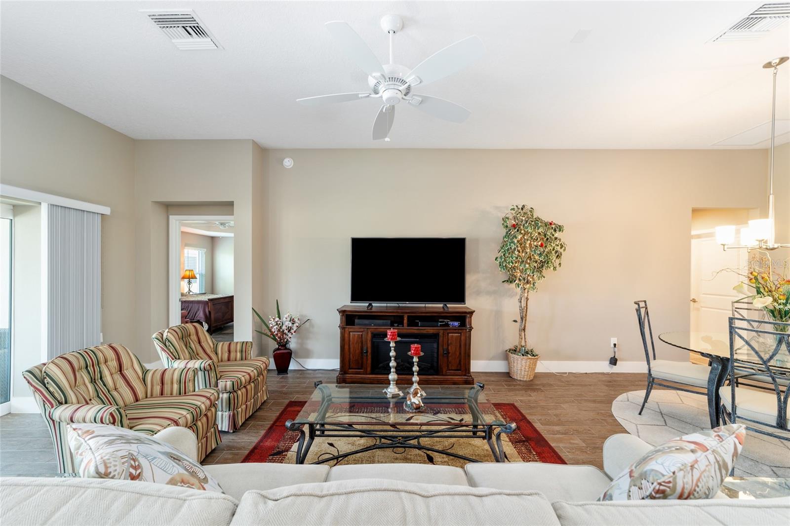 560 CAPUTO CT, THE VILLAGES, FL, 32163