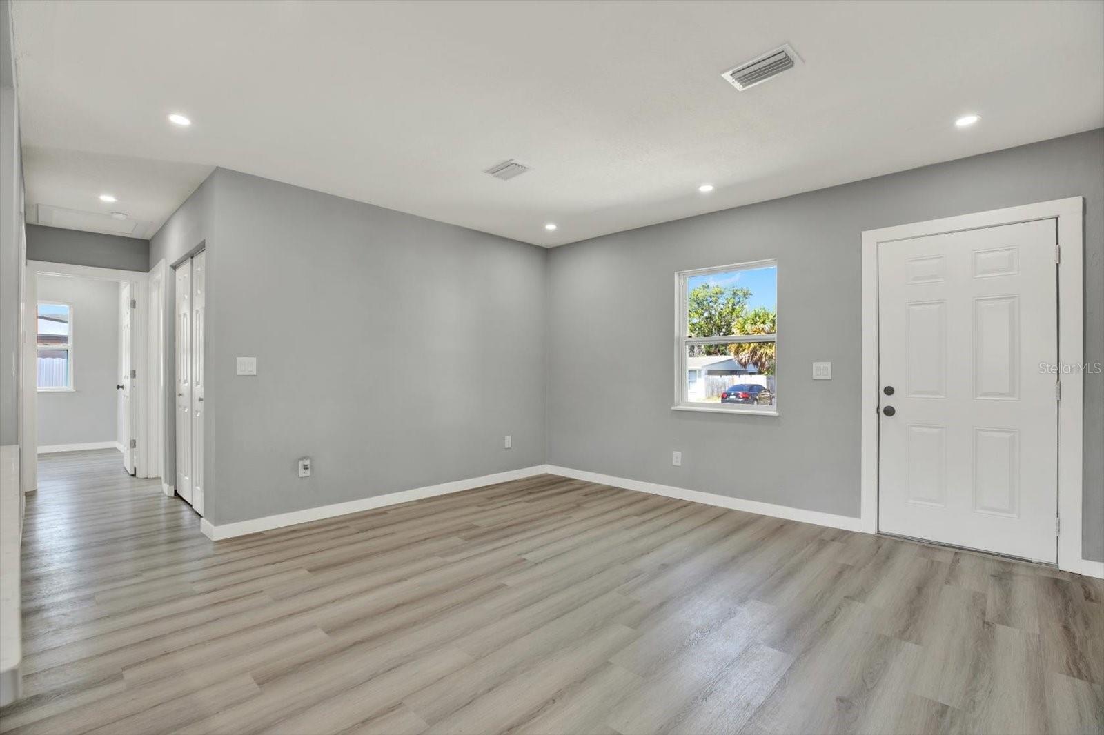 1235 STOCKTON DR, CLEARWATER, FL, 33755