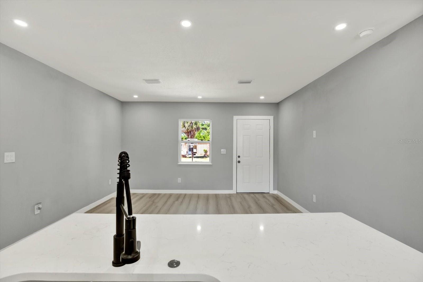 1235 STOCKTON DR, CLEARWATER, FL, 33755