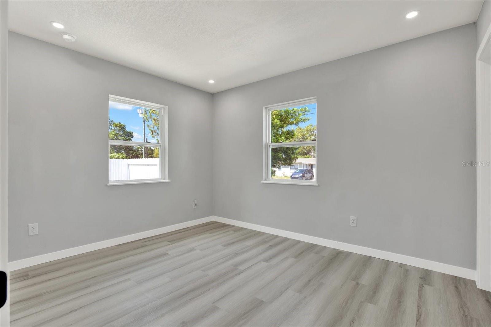 1235 STOCKTON DR, CLEARWATER, FL, 33755