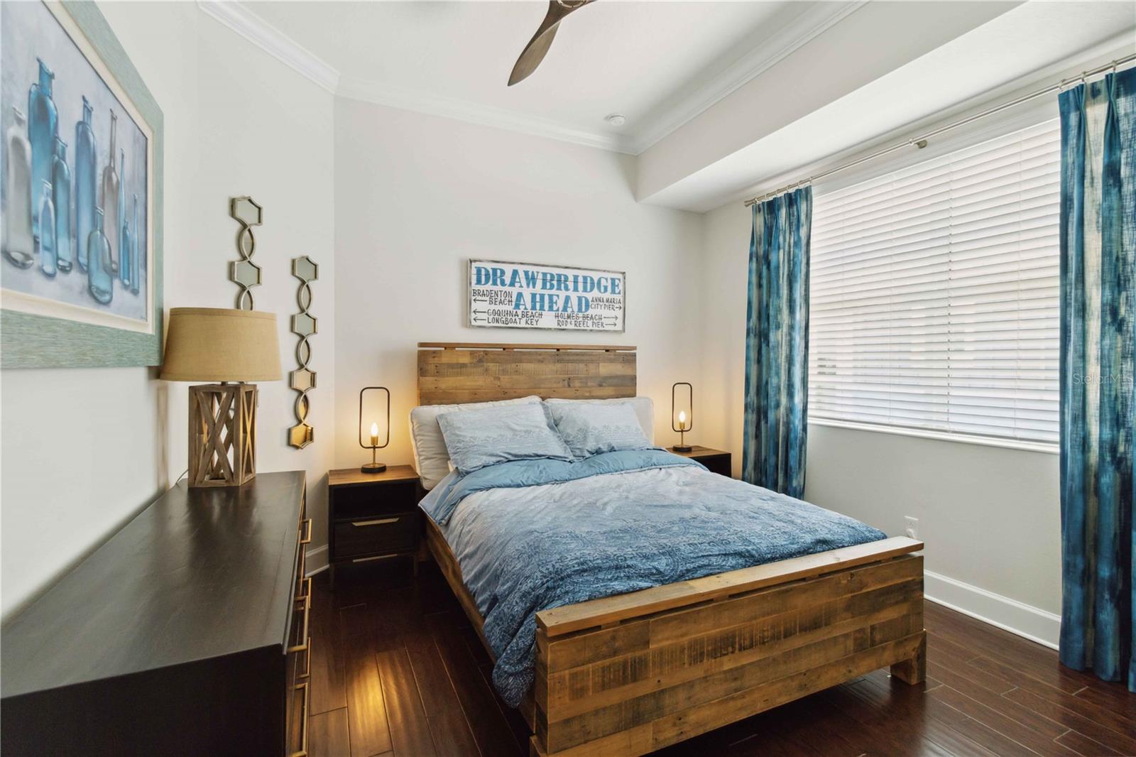 230 SAPPHIRE LAKE DR #201, BRADENTON, FL, 34209