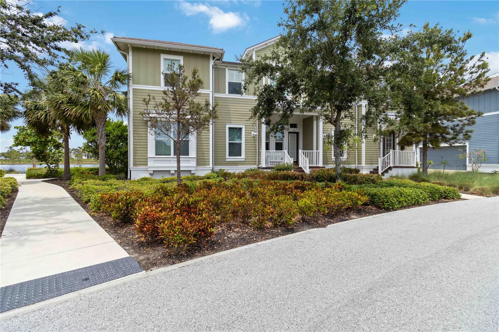 230 SAPPHIRE LAKE DR #201, BRADENTON, FL, 34209