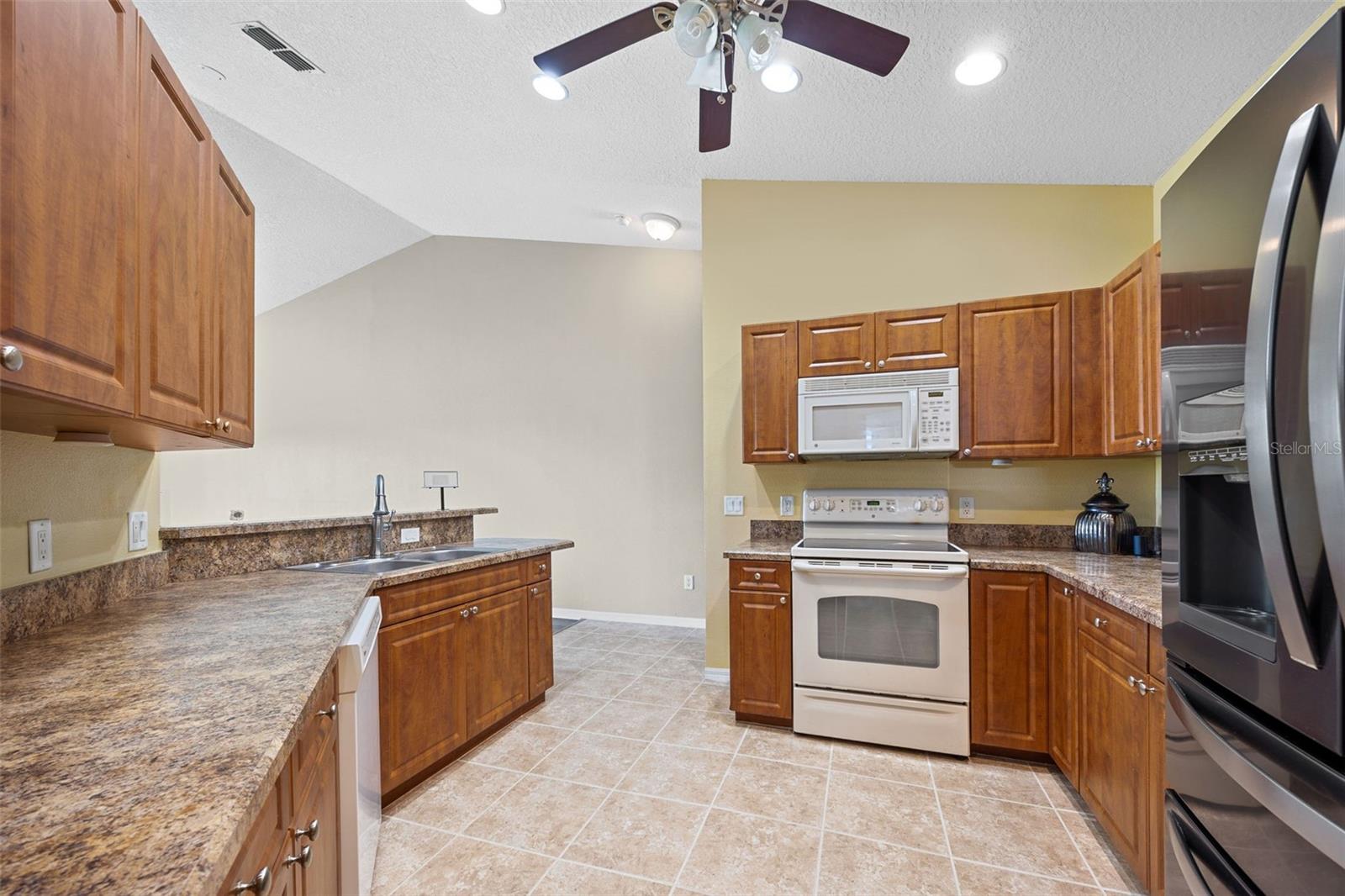 5492 COMPASS PT, OXFORD, FL, 34484