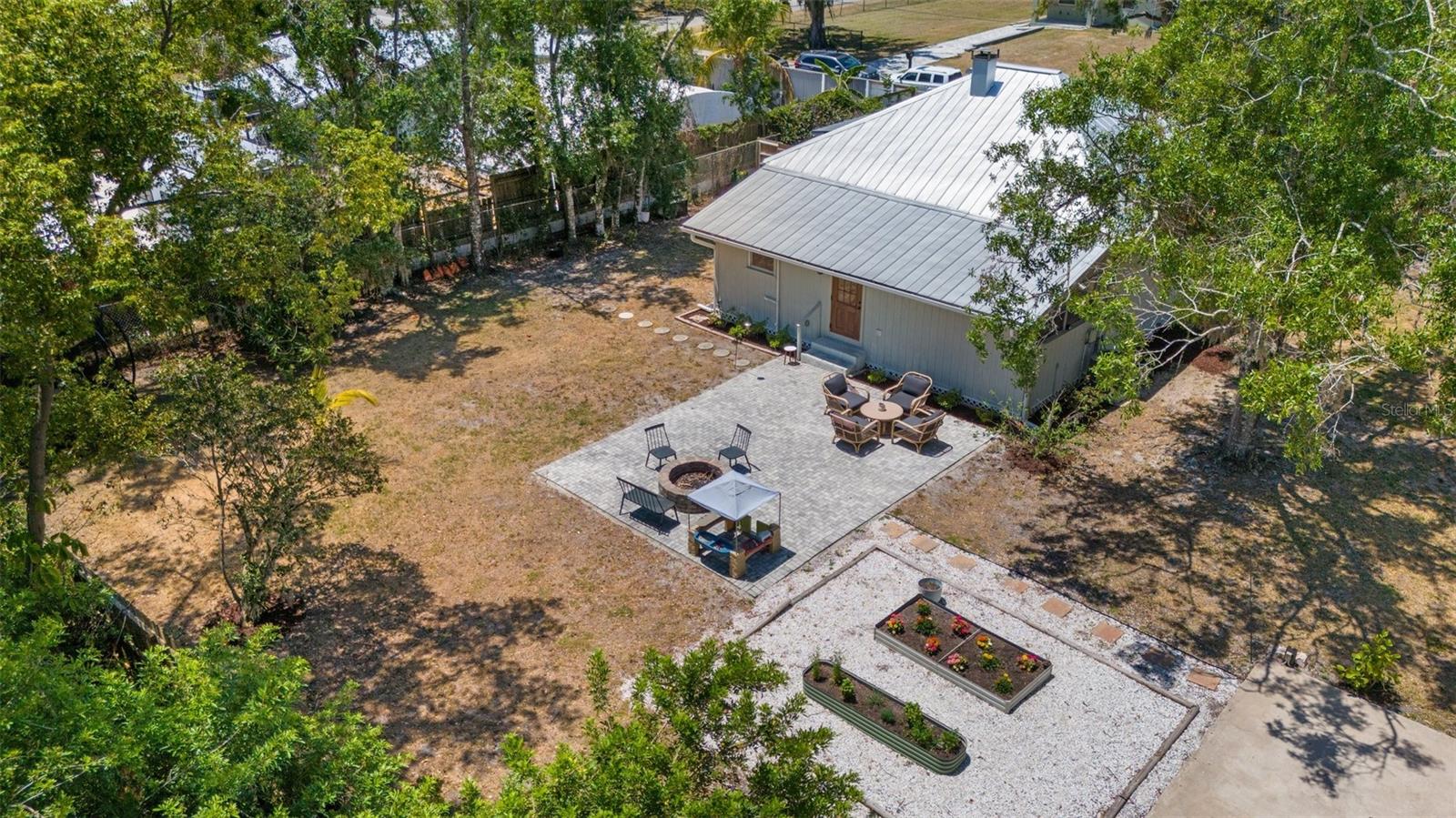 815 HAND AVE, SARASOTA, FL, 34232