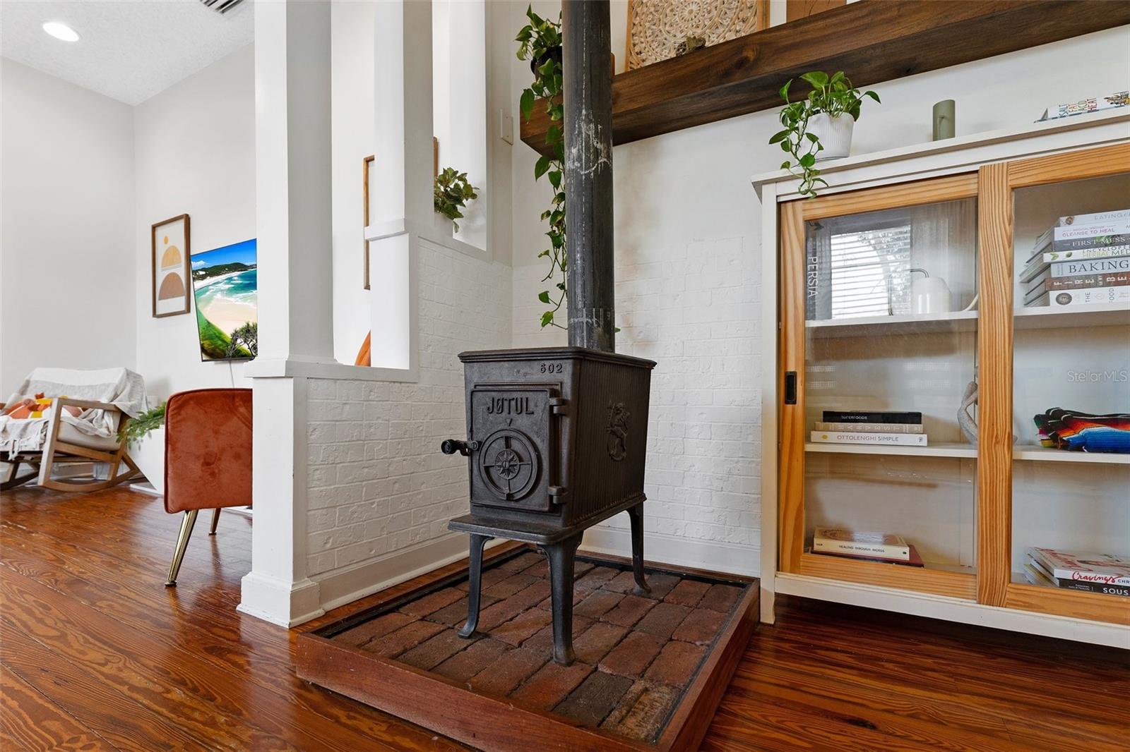 815 HAND AVE, SARASOTA, FL, 34232