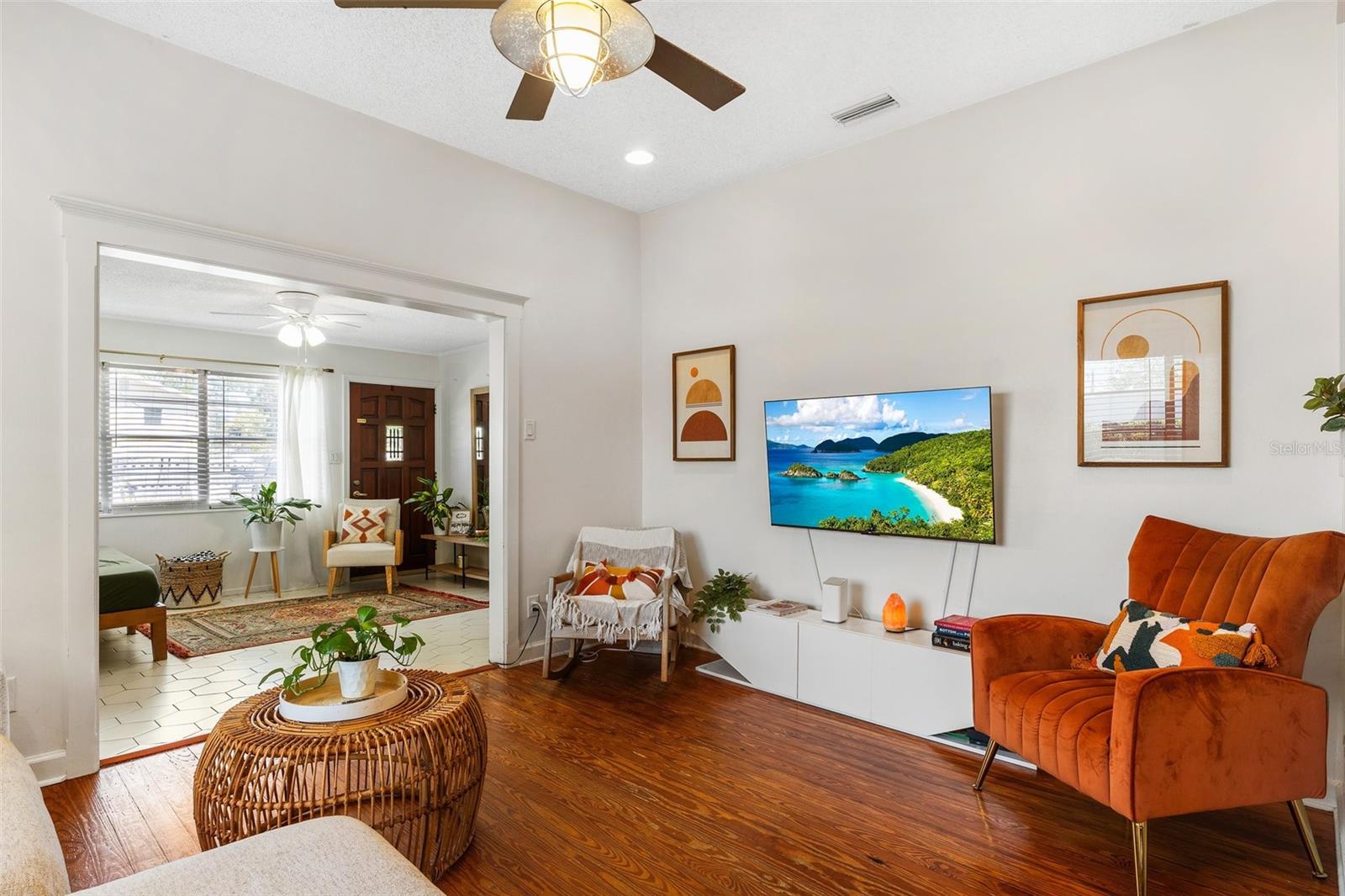 815 HAND AVE, SARASOTA, FL, 34232