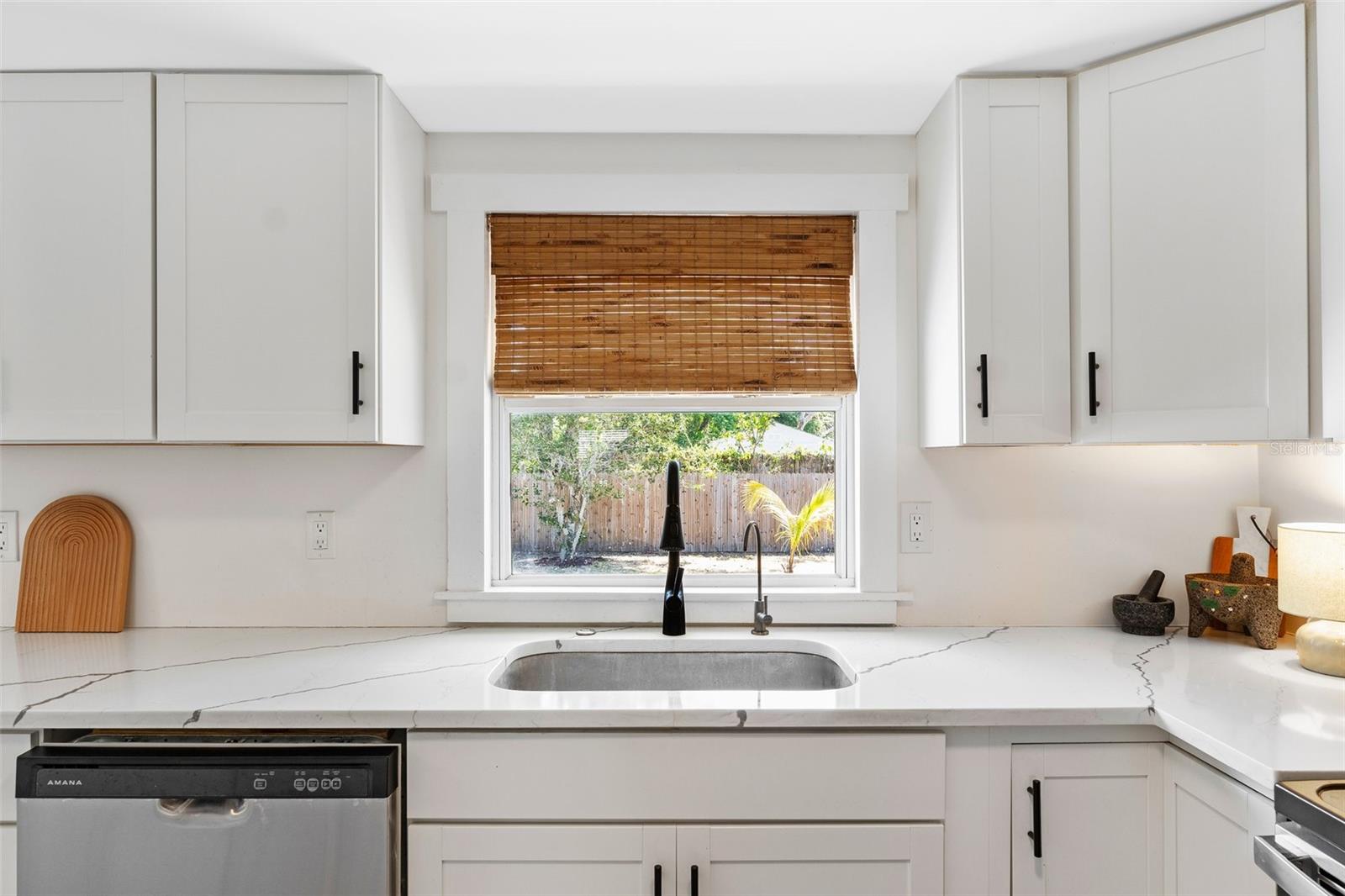 815 HAND AVE, SARASOTA, FL, 34232