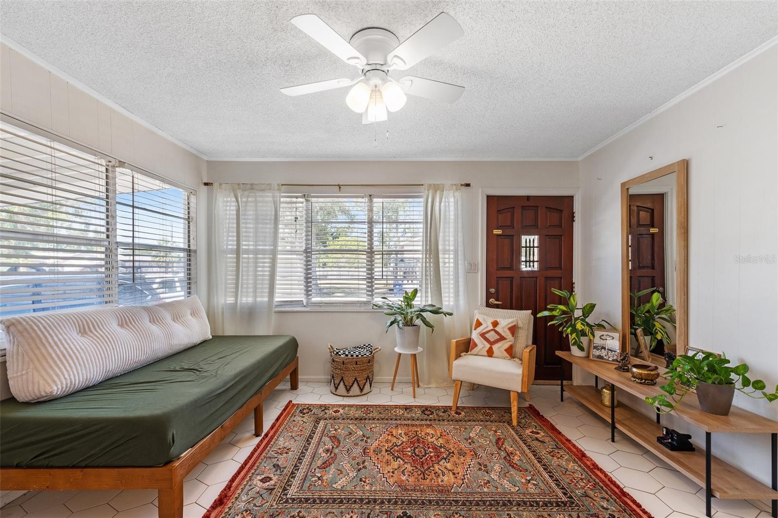 815 HAND AVE, SARASOTA, FL, 34232