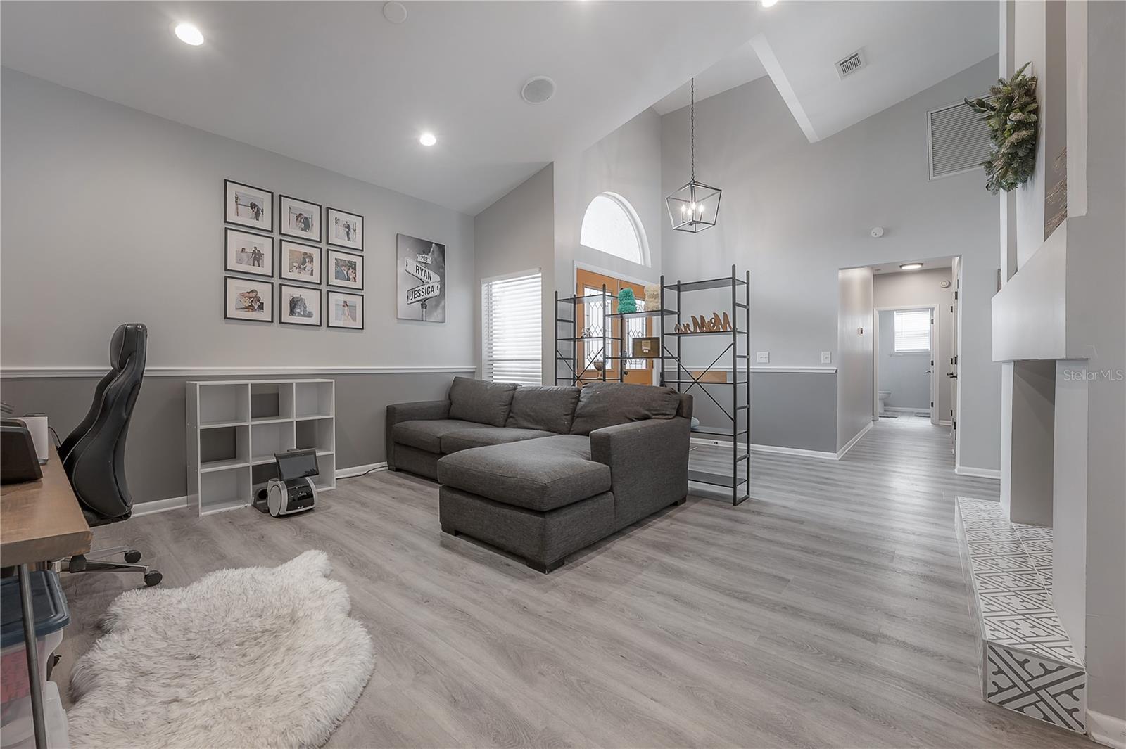 905 CLEARCREEK DR, TAMPA, FL, 33613