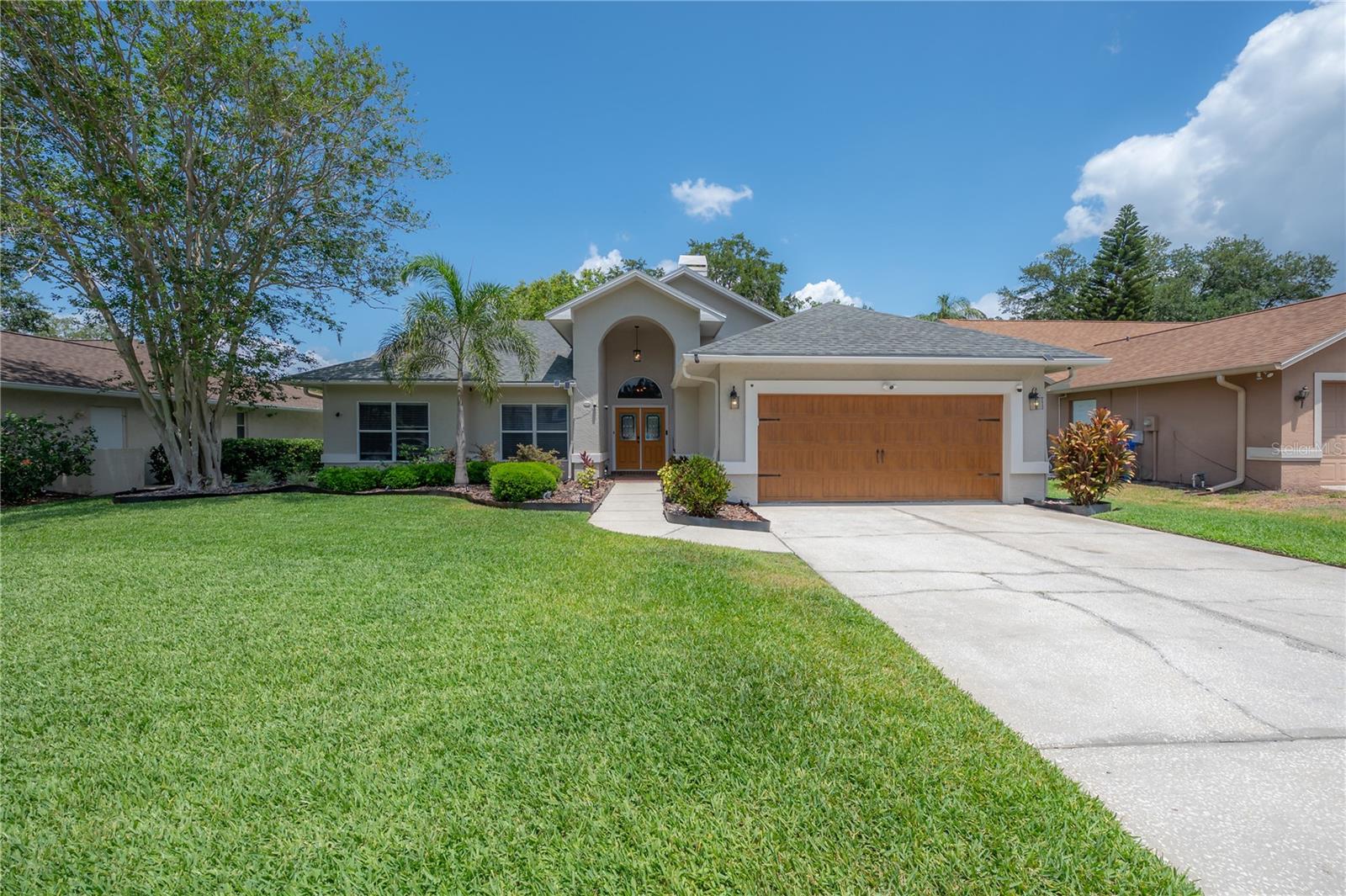 905 CLEARCREEK DR, TAMPA, FL, 33613