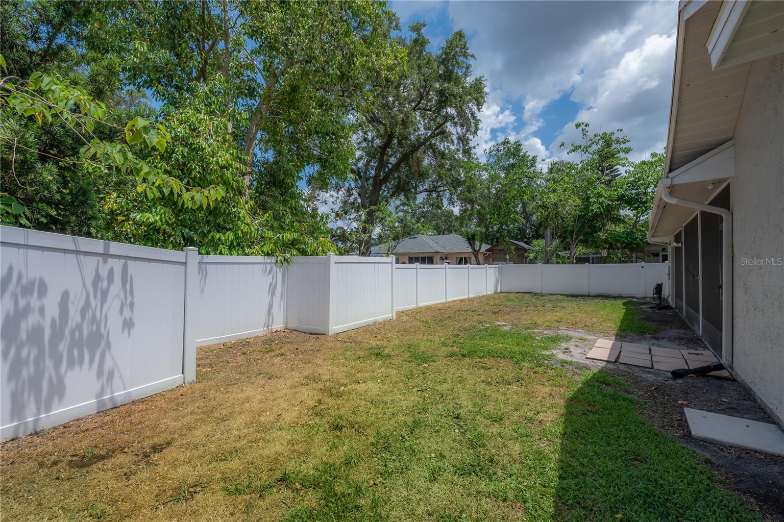 905 CLEARCREEK DR, TAMPA, FL, 33613