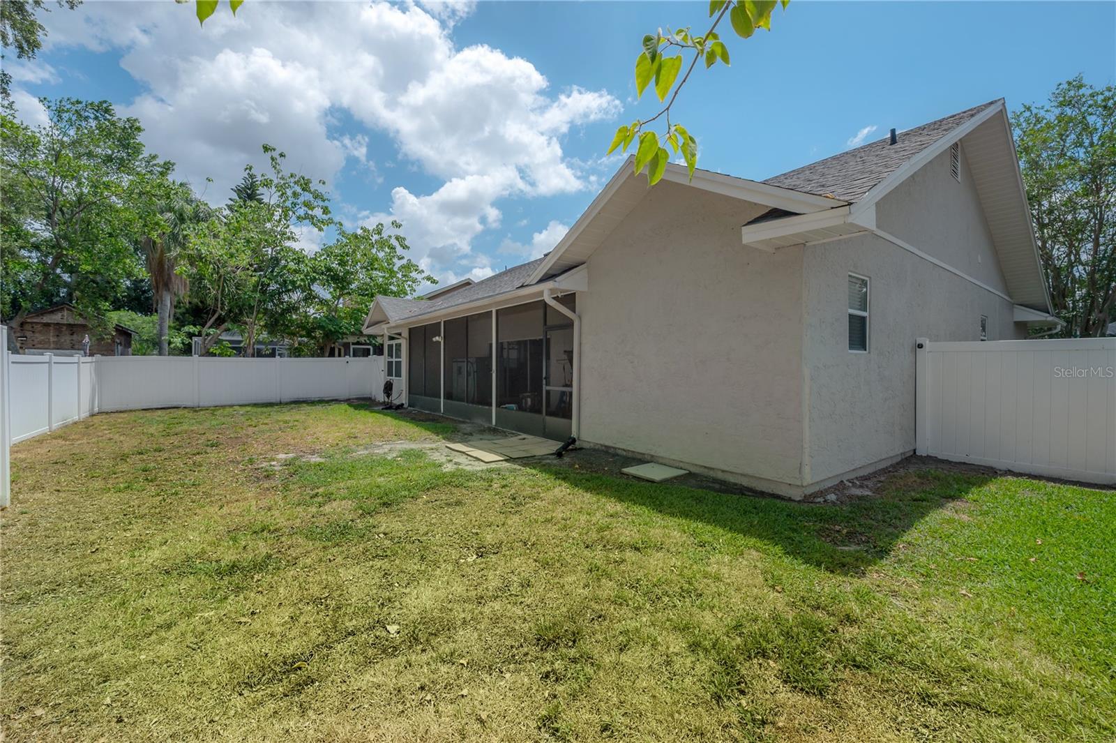 905 CLEARCREEK DR, TAMPA, FL, 33613