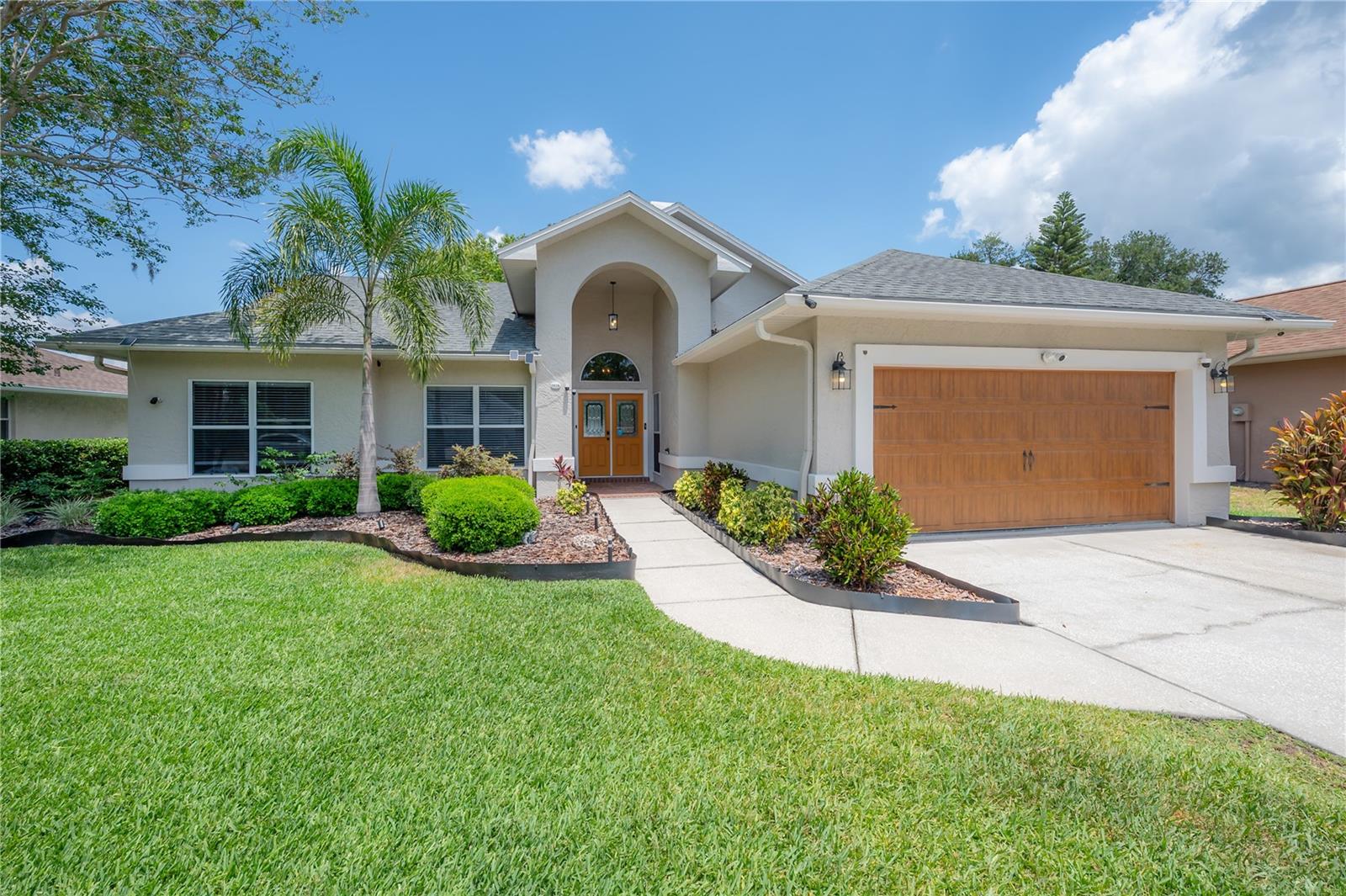 905 CLEARCREEK DR, TAMPA, FL, 33613