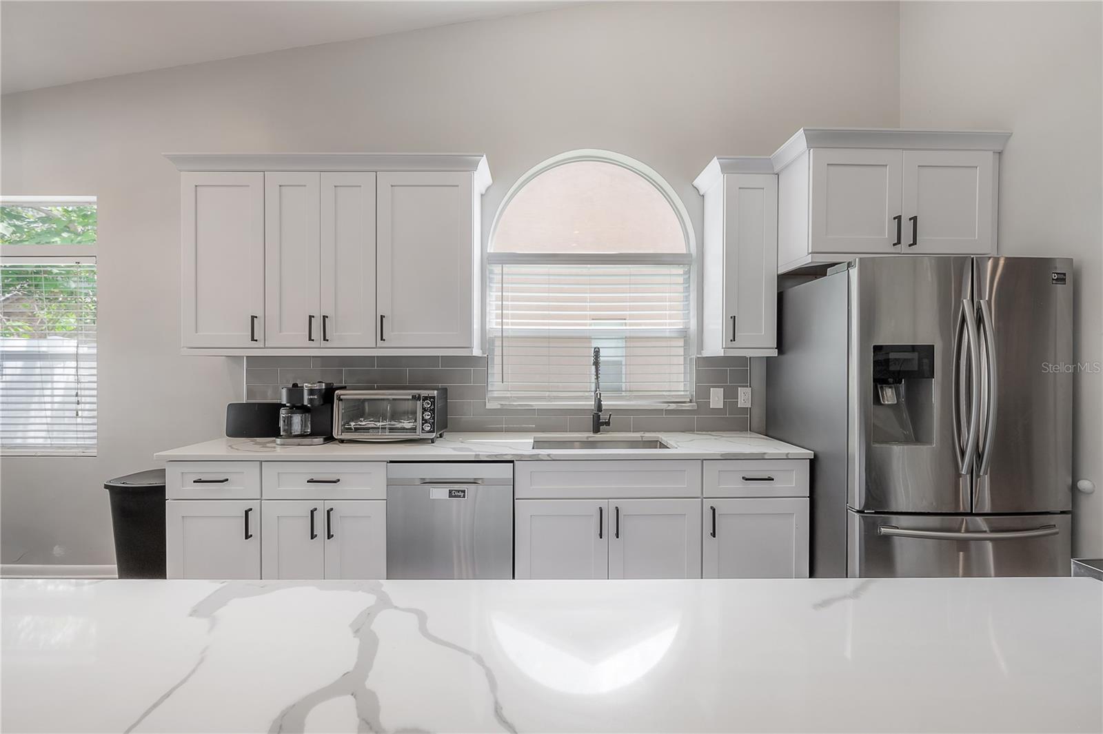 905 CLEARCREEK DR, TAMPA, FL, 33613