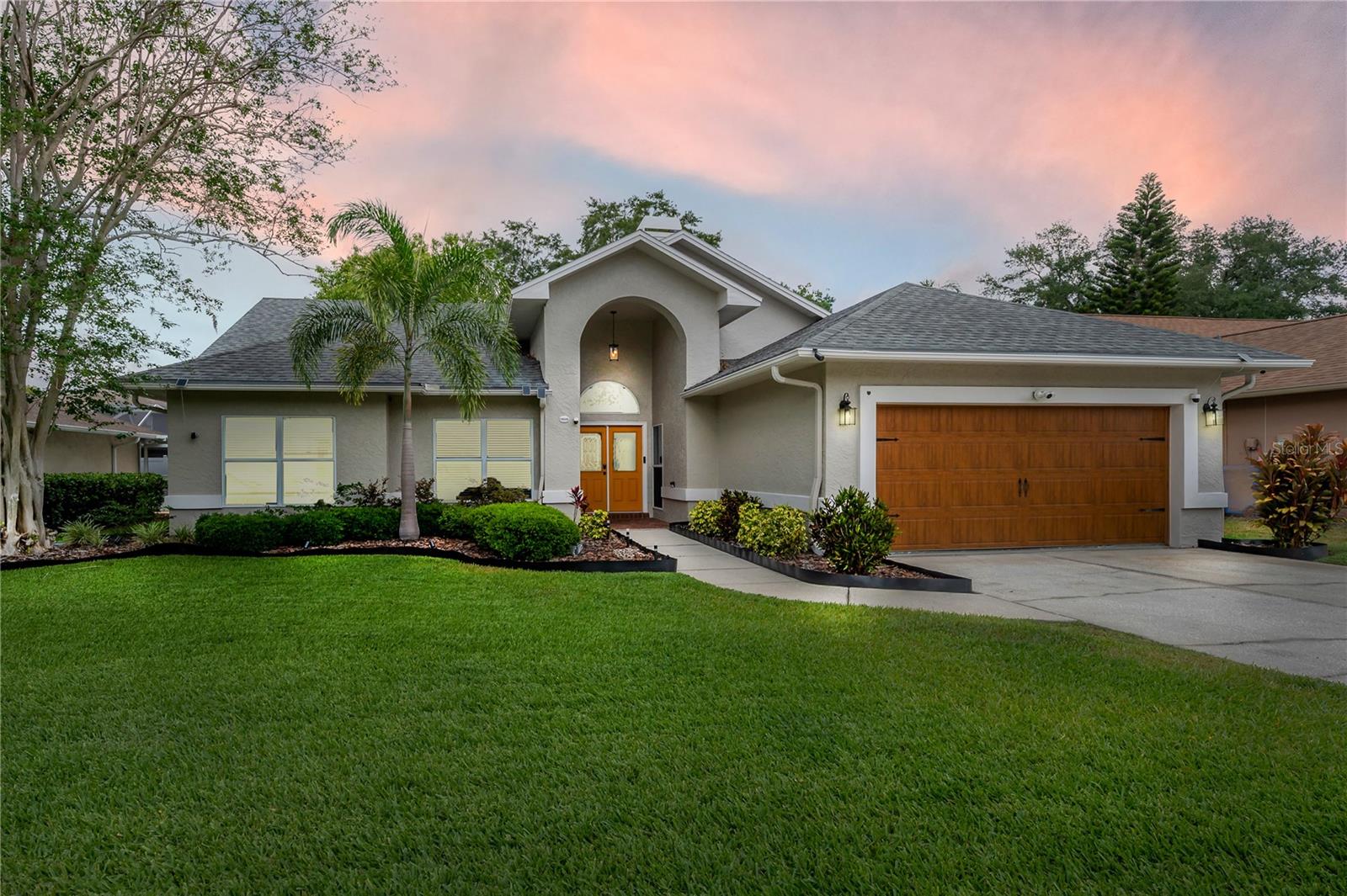 905 CLEARCREEK DR, TAMPA, FL, 33613