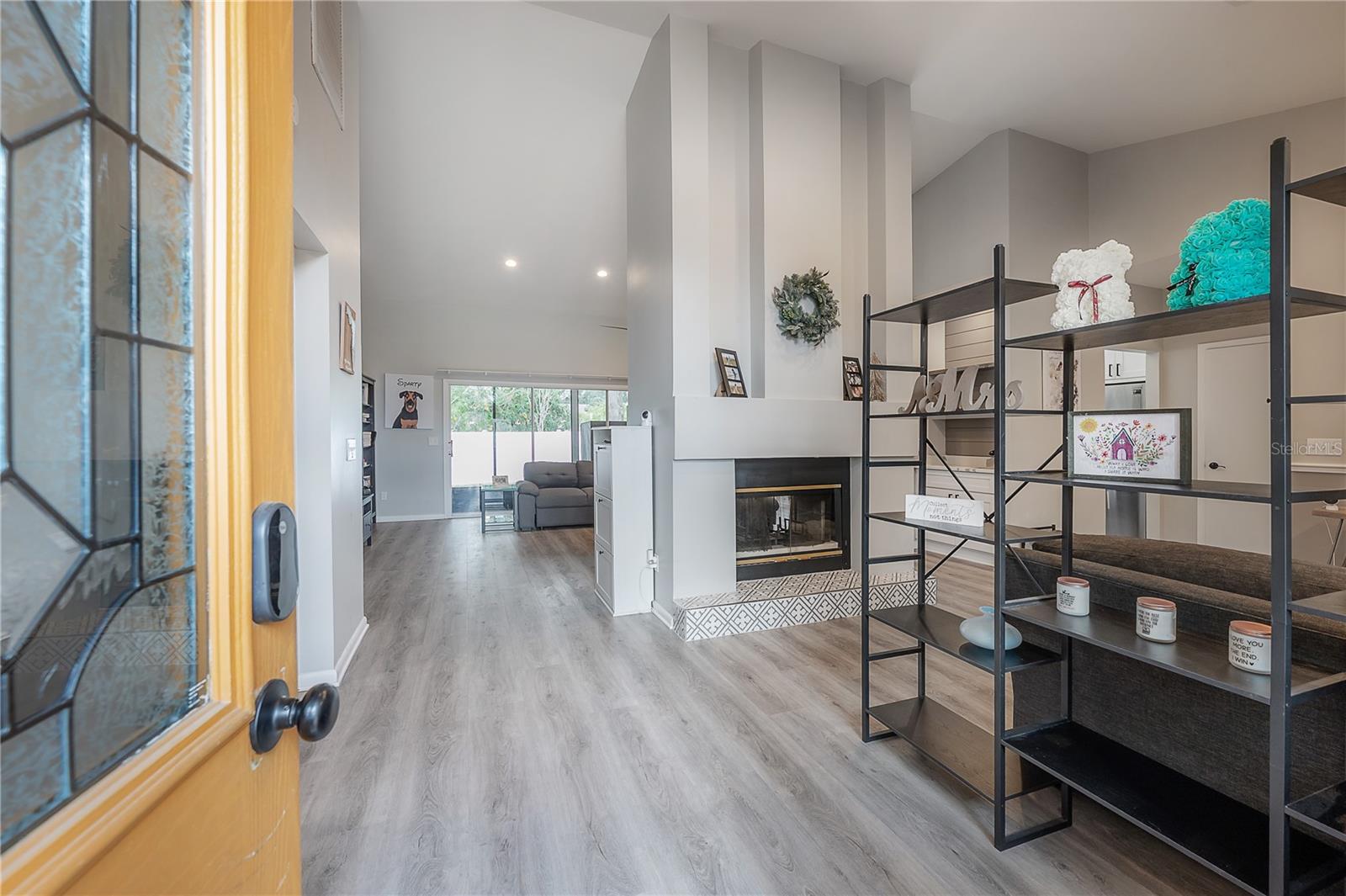 905 CLEARCREEK DR, TAMPA, FL, 33613