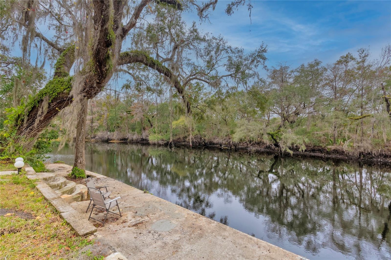 11927 RIVERHILLS DR, TEMPLE TERRACE, FL, 33617