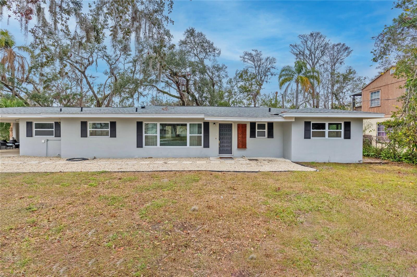 11927 RIVERHILLS DR, TEMPLE TERRACE, FL, 33617