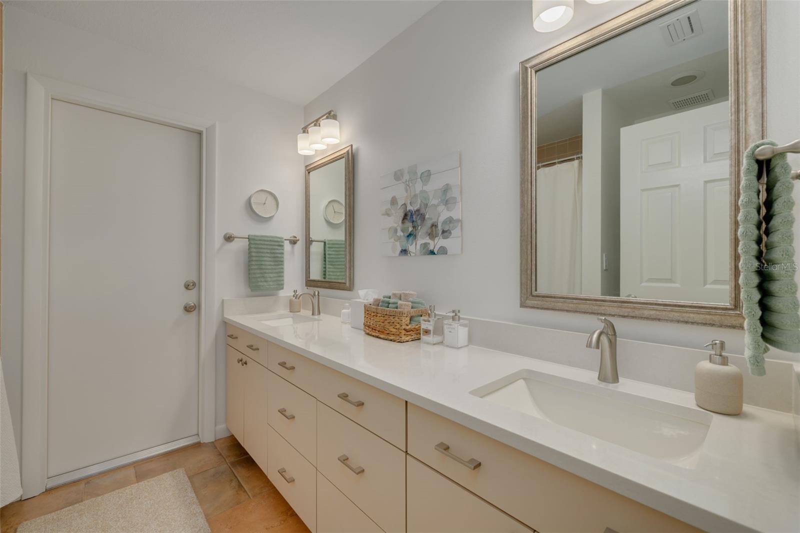 2550 ROLLING VIEW DR, DUNEDIN, FL, 34698