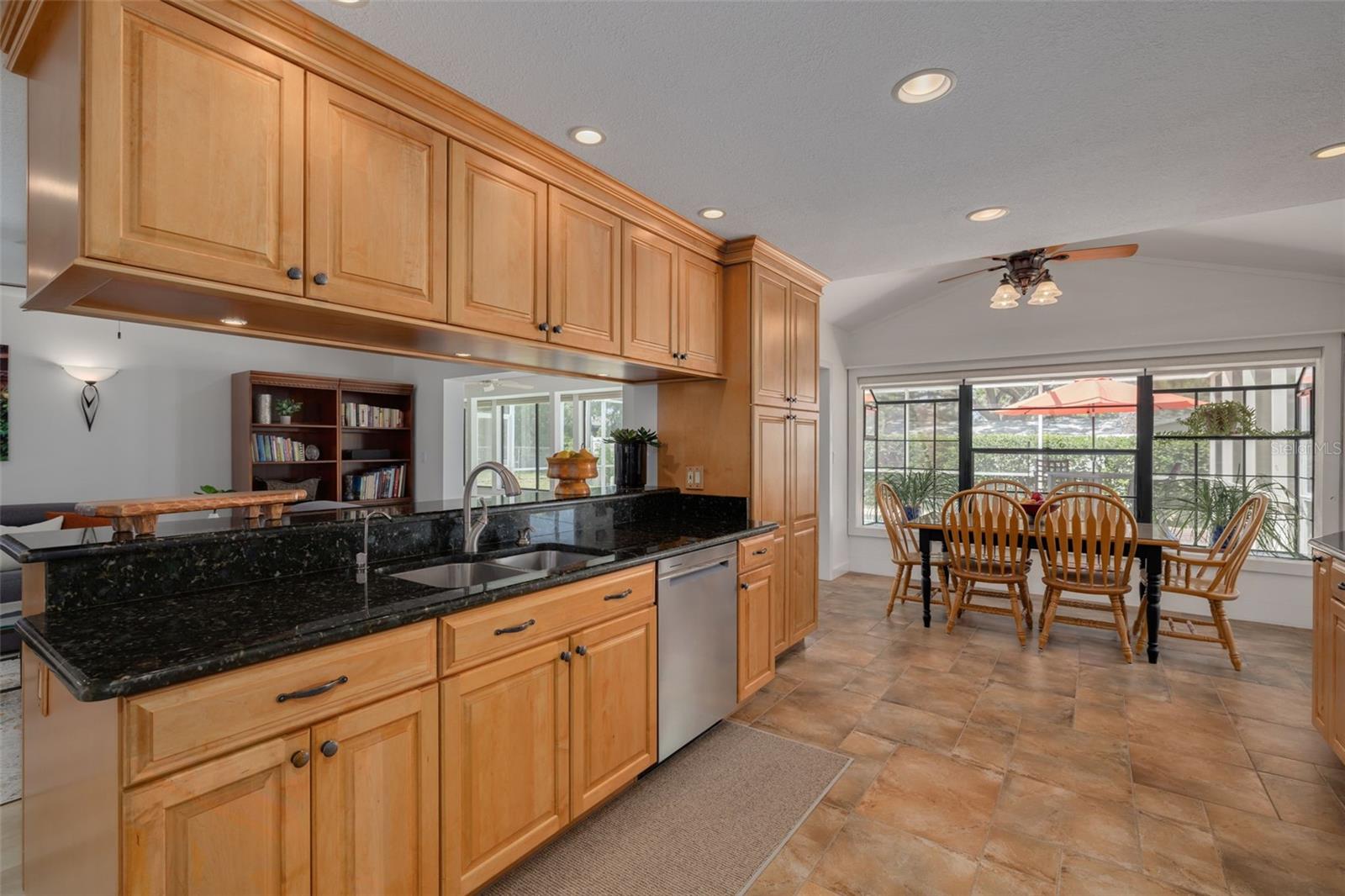 2550 ROLLING VIEW DR, DUNEDIN, FL, 34698