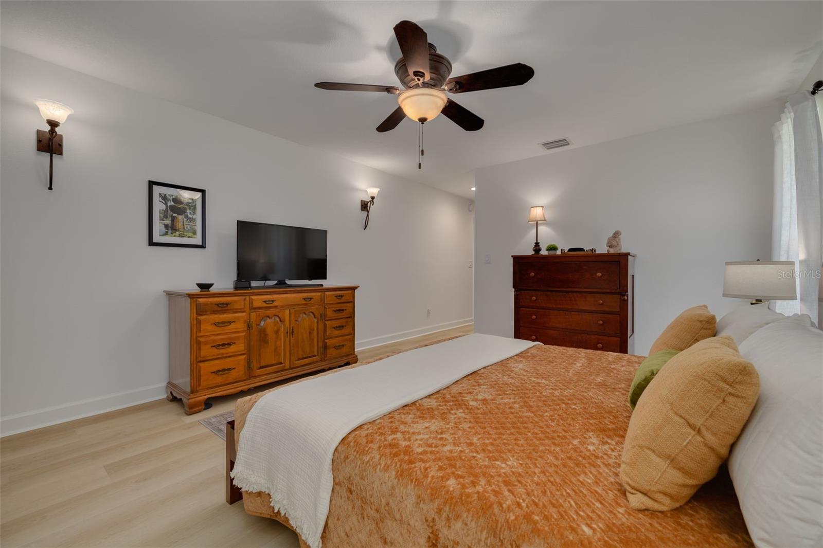 2550 ROLLING VIEW DR, DUNEDIN, FL, 34698