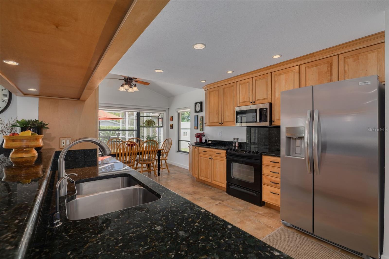 2550 ROLLING VIEW DR, DUNEDIN, FL, 34698