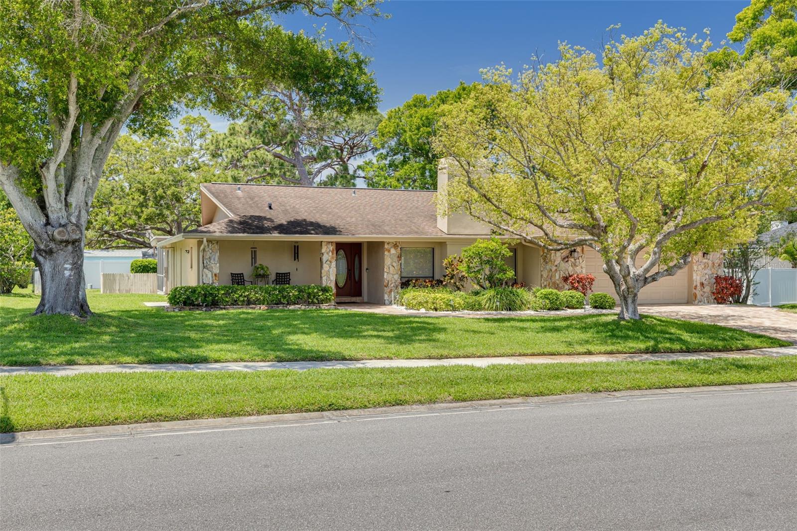 2550 ROLLING VIEW DR, DUNEDIN, FL, 34698