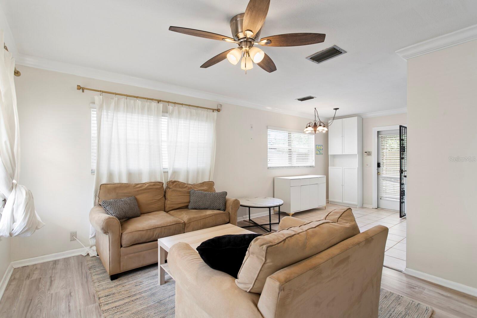 107 W WOODLAWN AVE, TAMPA, FL, 33603