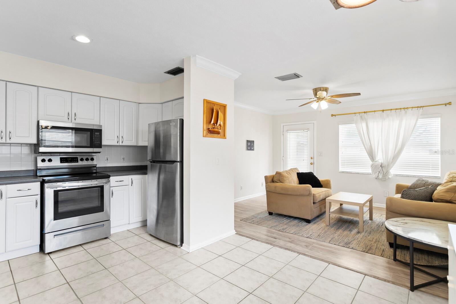 107 W WOODLAWN AVE, TAMPA, FL, 33603