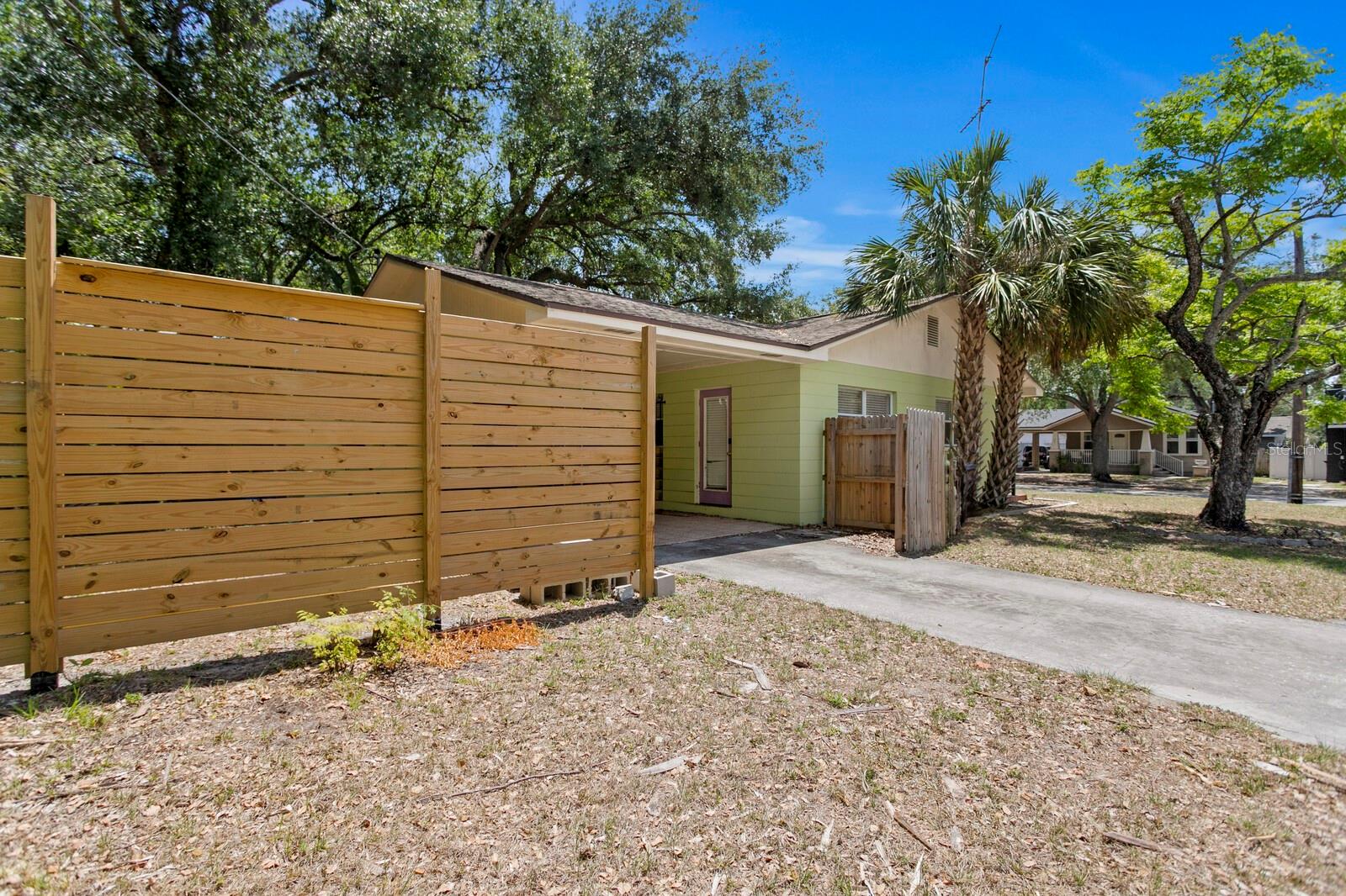 107 W WOODLAWN AVE, TAMPA, FL, 33603