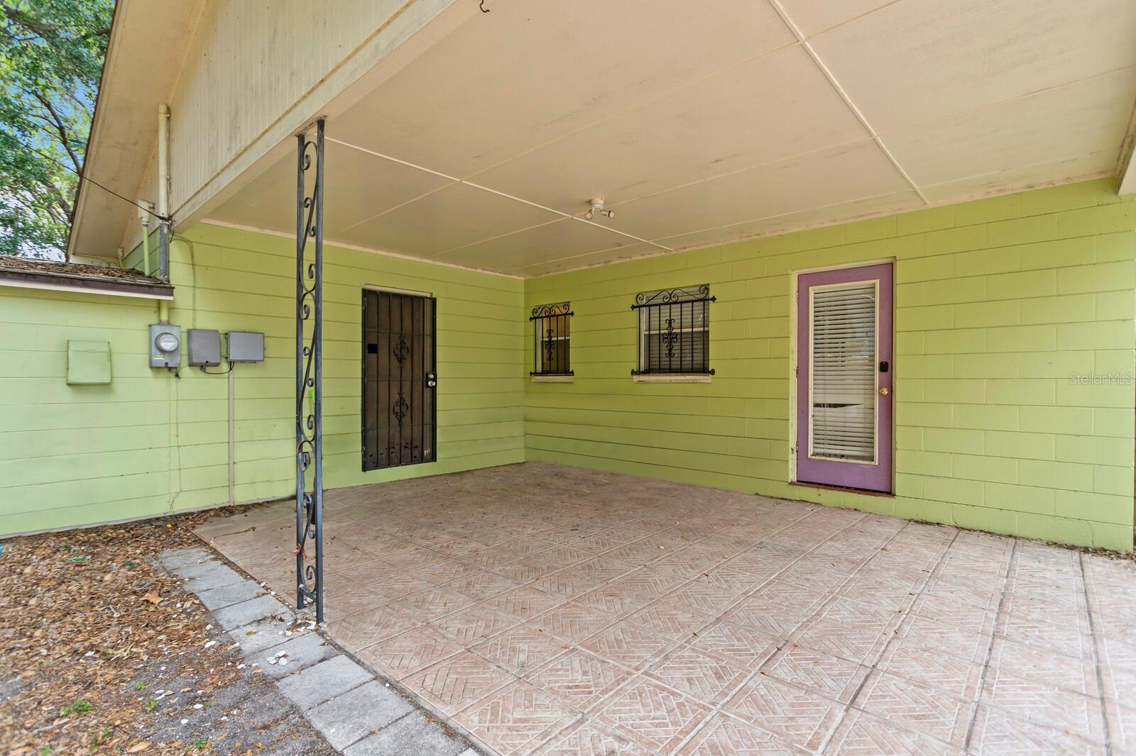 107 W WOODLAWN AVE, TAMPA, FL, 33603