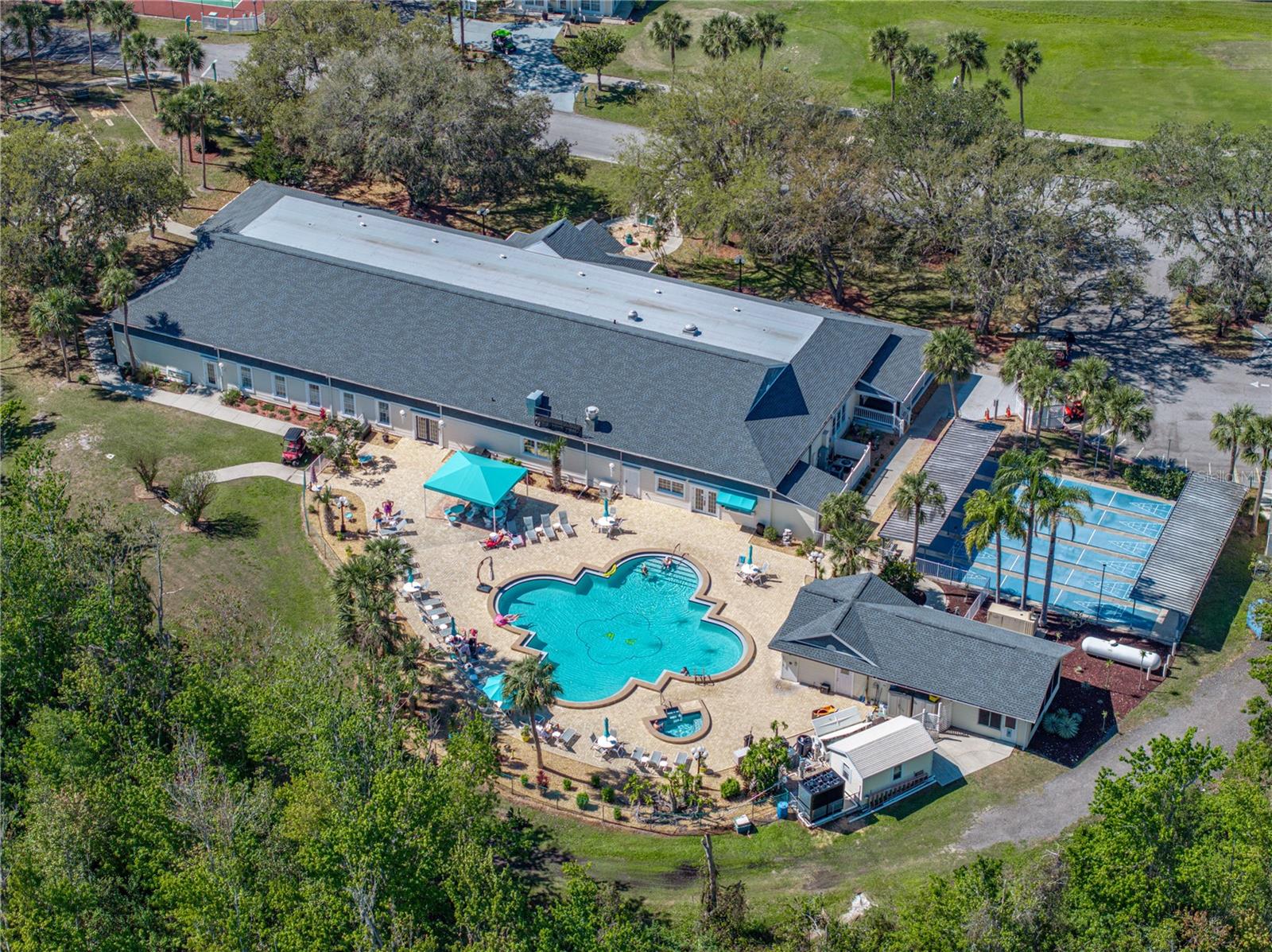 33 EDINBURGH DR, HAINES CITY, FL, 33844