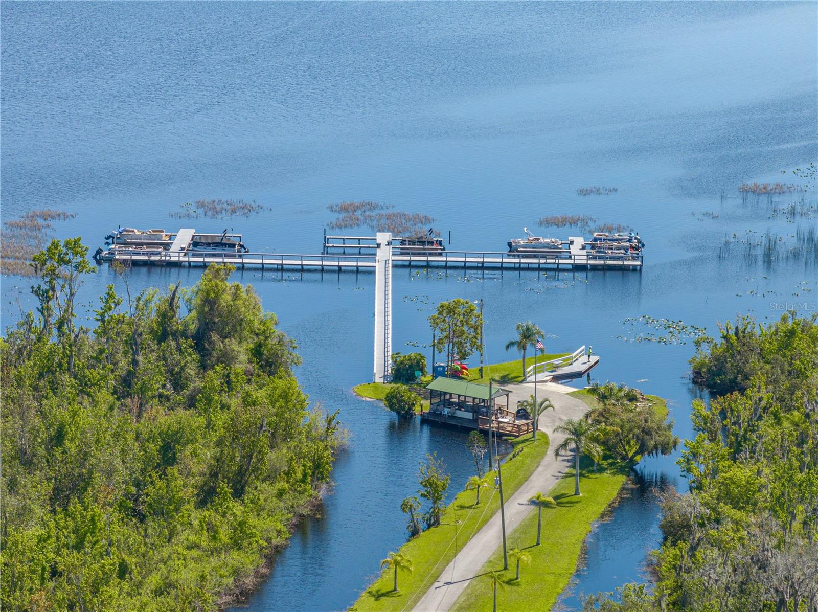 33 EDINBURGH DR, HAINES CITY, FL, 33844