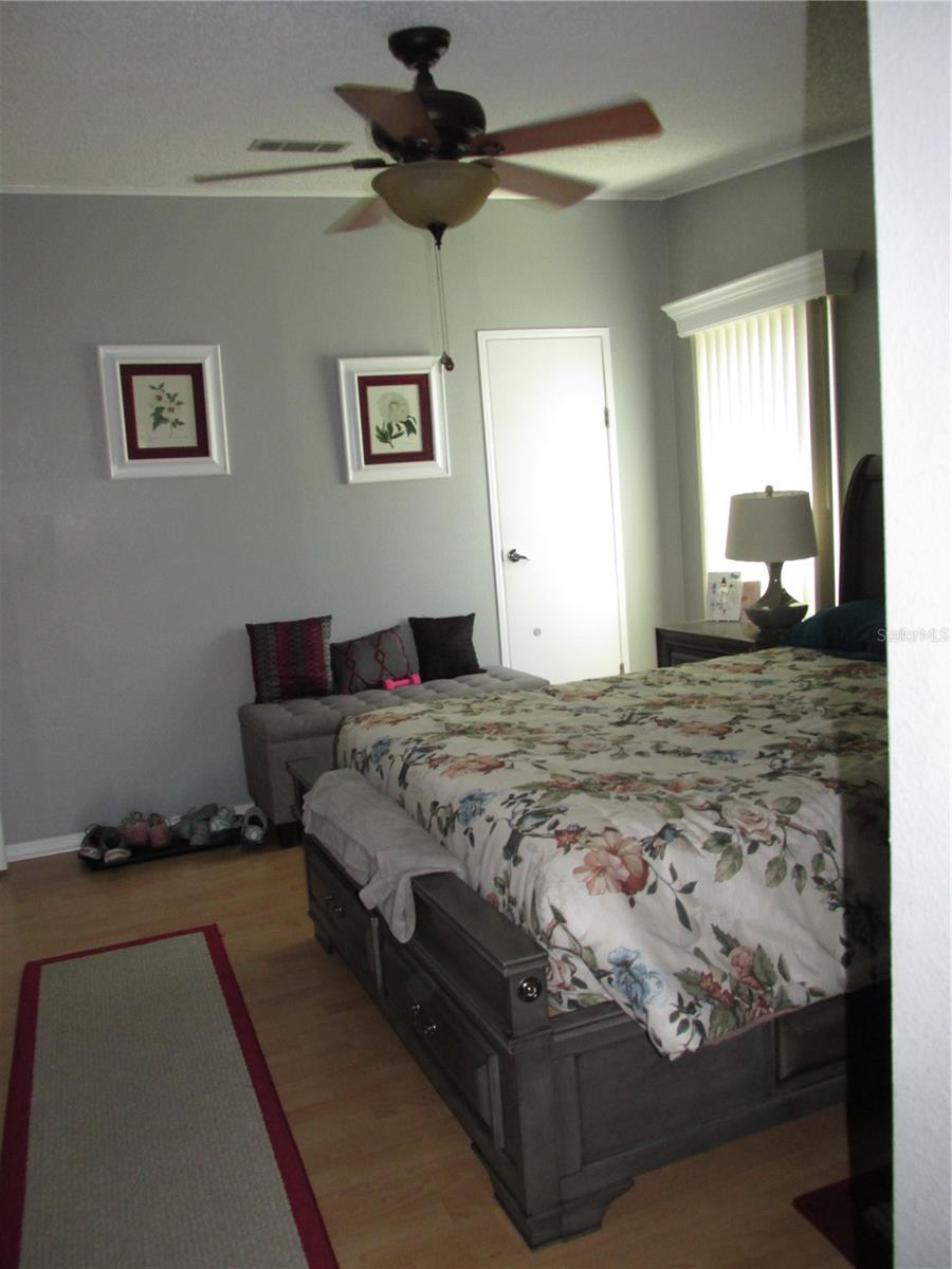 33 EDINBURGH DR, HAINES CITY, FL, 33844