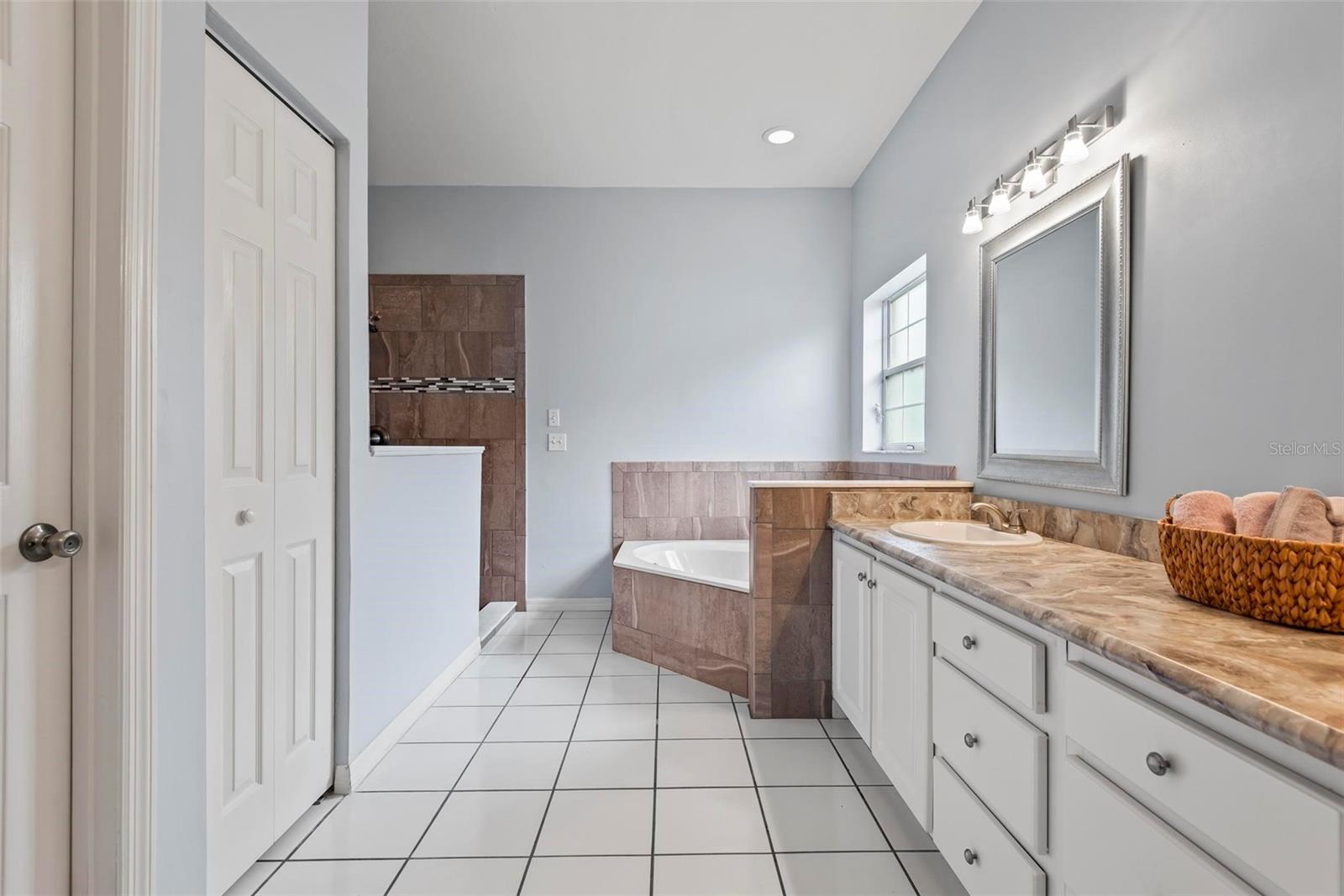 15 BARKLEY LN, PALM COAST, FL, 32137