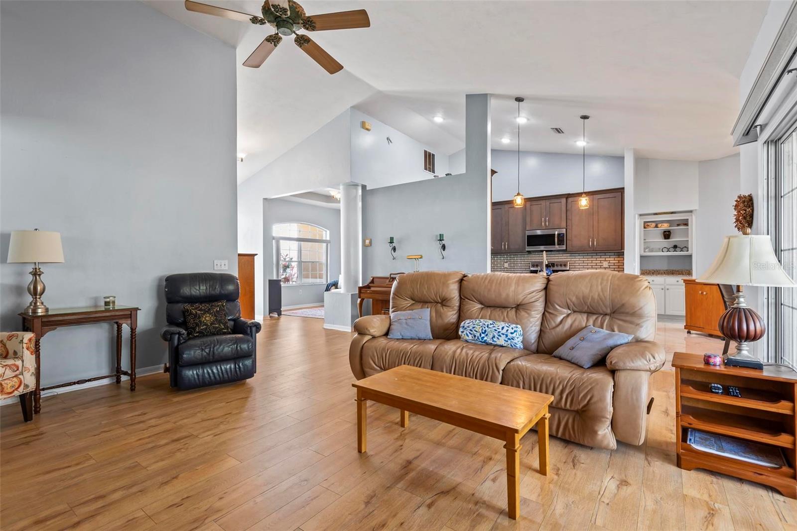 15 BARKLEY LN, PALM COAST, FL, 32137