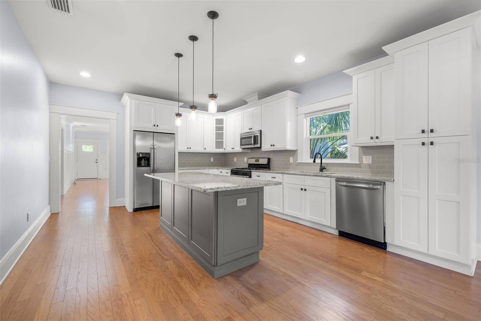 410 W CHELSEA ST, TAMPA, FL, 33603